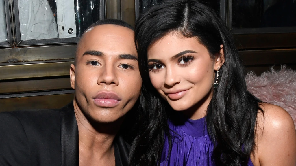 Érkezik a Kylie x Balmain sminkkollekció