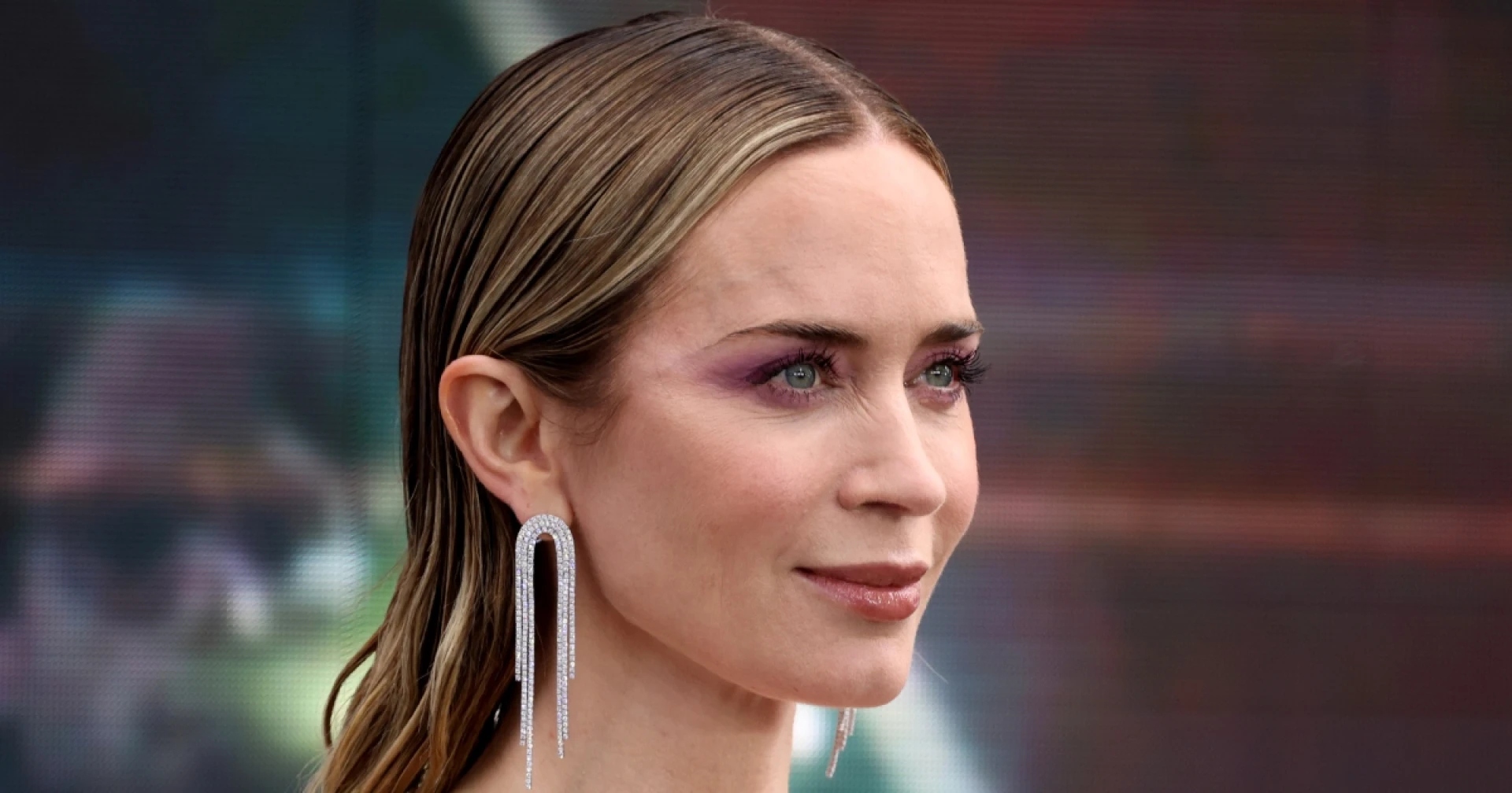 Emily Blunt A leleplezés napja című film brit premierjén