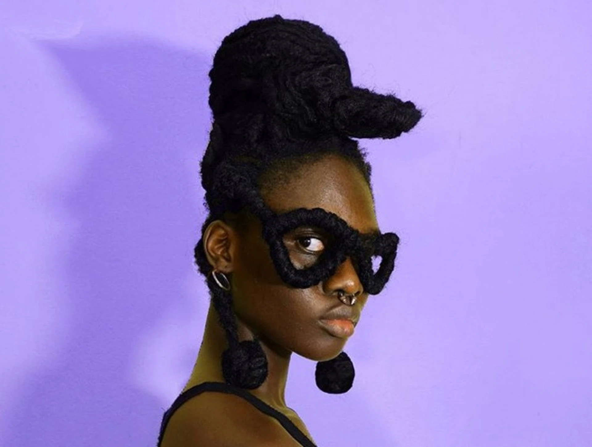 Afro frizurájából készít ez a lány szobrokat, az eredmény egészen meghökkentő