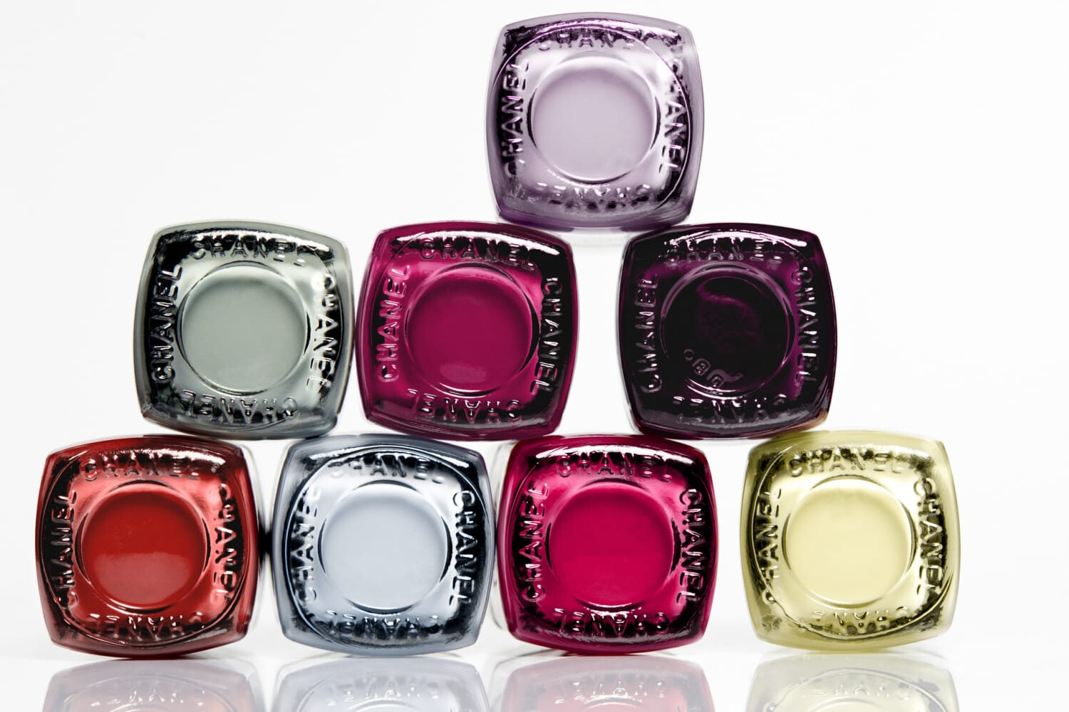 Szexi színekkel bővült a Chanel körömlakkok palettája