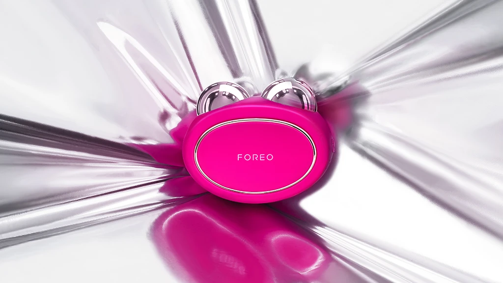 Újdonság: Foreo Bear mikroáramos arcfeszesítő készülék