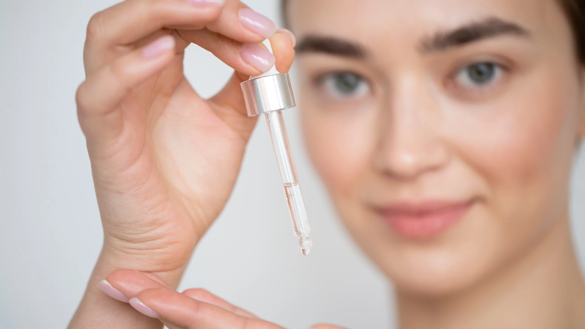 Glutation: az antioxidáns, amely hadat üzen a fakó bőrnek