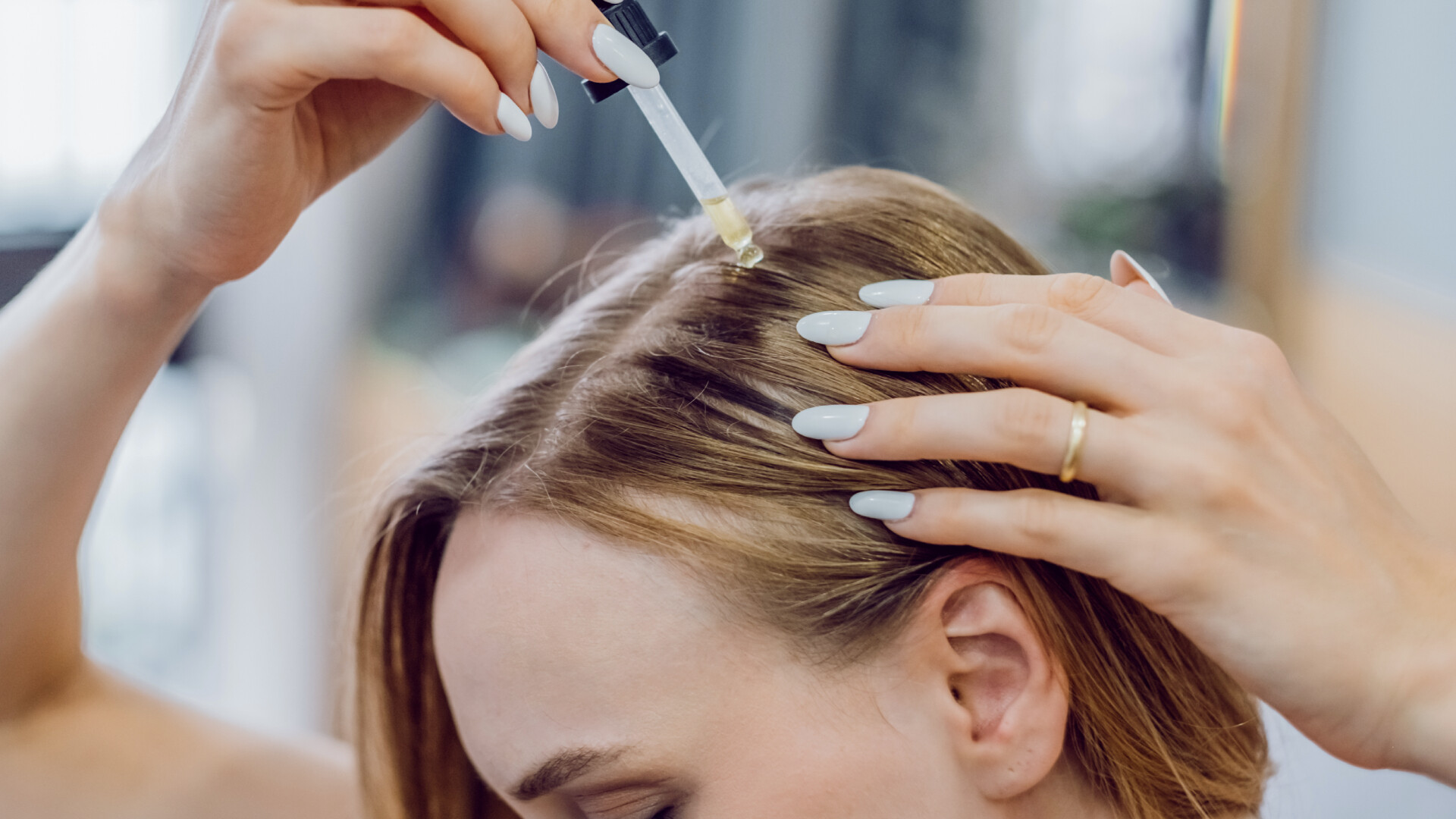 Hajnövesztő szérumok hajhullás ellen – Vélemények és tippek