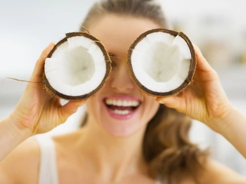 Fókuszban a kókusz – 20 bőrápolási módszer kókuszolajjal