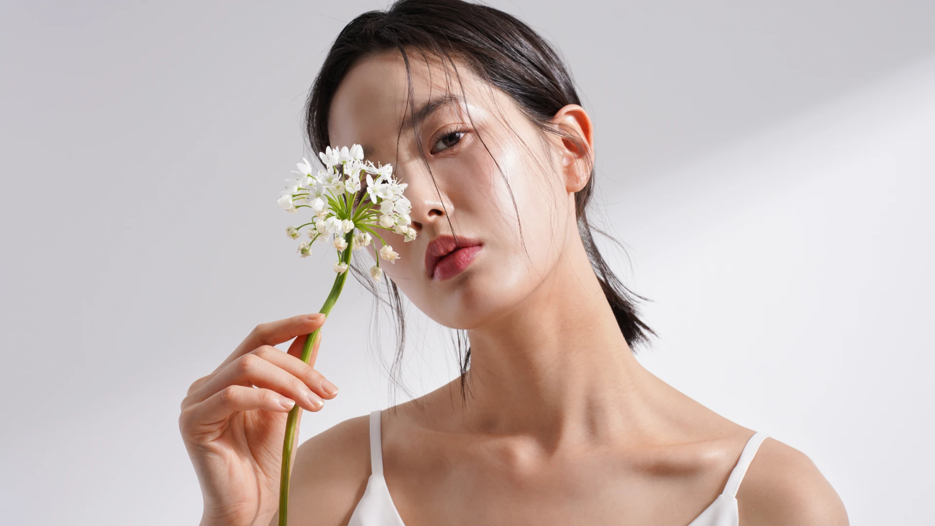 Retinol vs bakuchiol – Ezért döntött a K-beauty a ránctalanítás szelídebb útja mellett