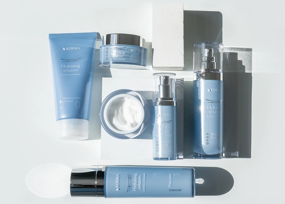 Parfümmentes, intenzív hidratálást kínál a Korika, csak hialuronsavból hatféle került arcápolóiba (x)