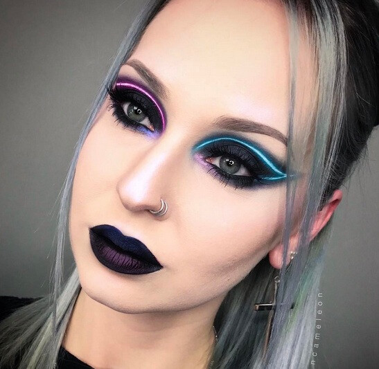 Neon tusvonal, igazi partiarcoknak