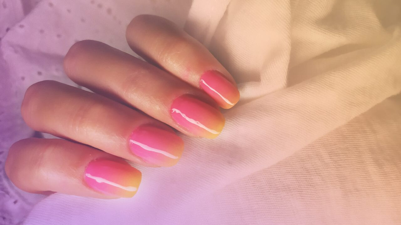 Ombre körmöké a főszerep tavasszal