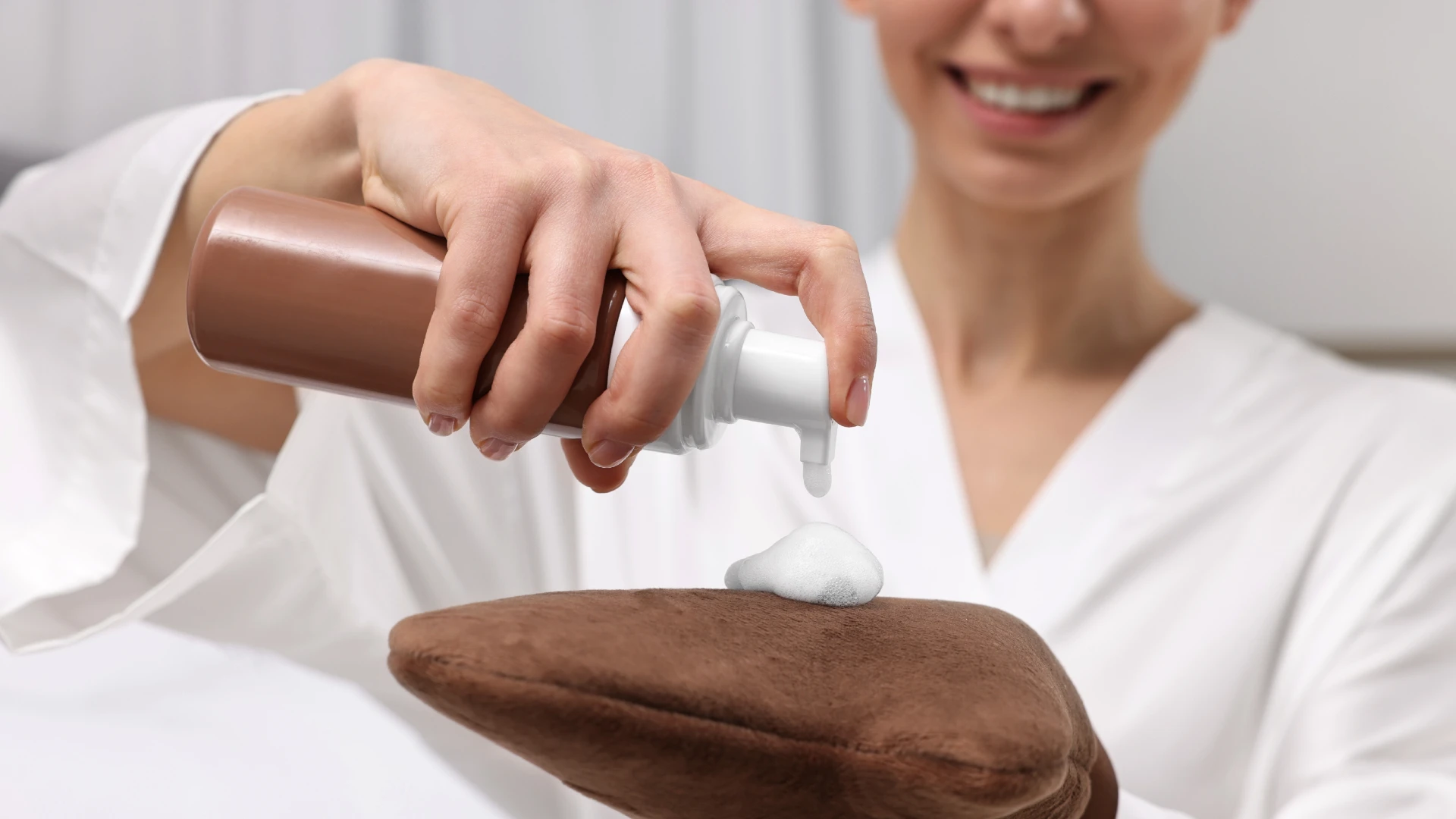 Mitől barnít az önbarnító? Mindent a DHA összetevőről