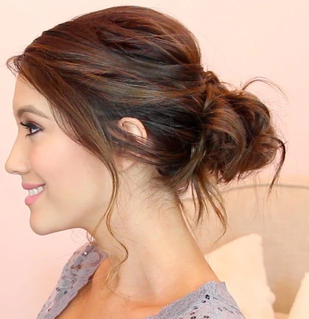 7 frizura tipp arra az esetre, ha nincs időd hajat mosni