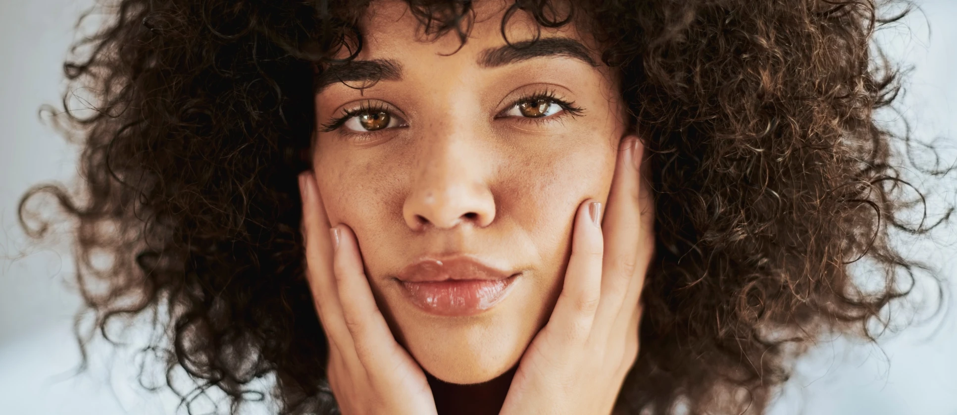 Új évi fogadalmak: Tudatos bőrápolási szokások, amelyeket 2025-ben (már tényleg) érdemes bevezetni