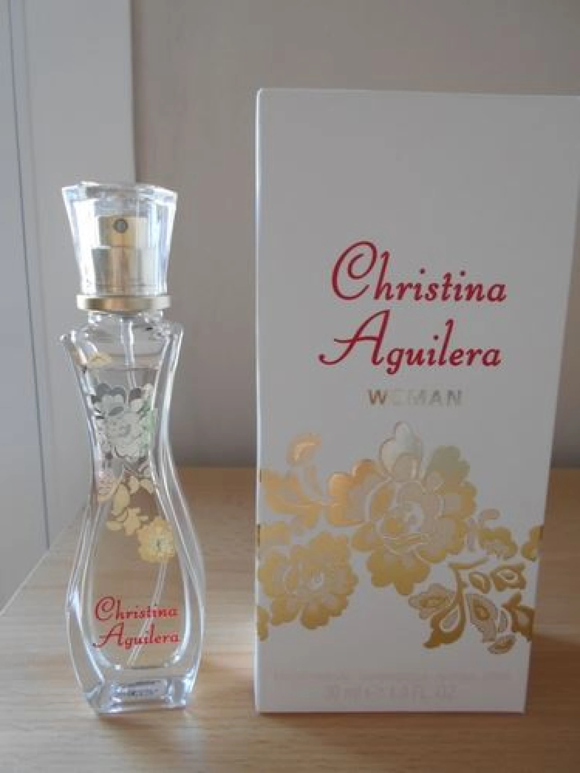 2500 ft Christina Aguilera Woman EDP