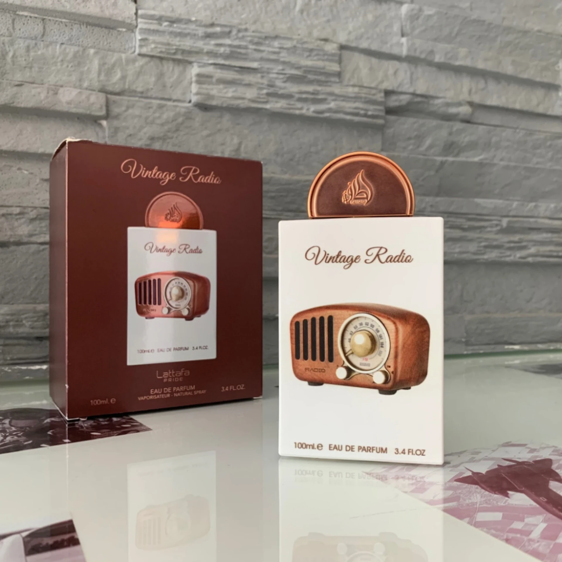 Lattafa Vintage Radio EDP (Initio Parfums Paragon klón) fújósok