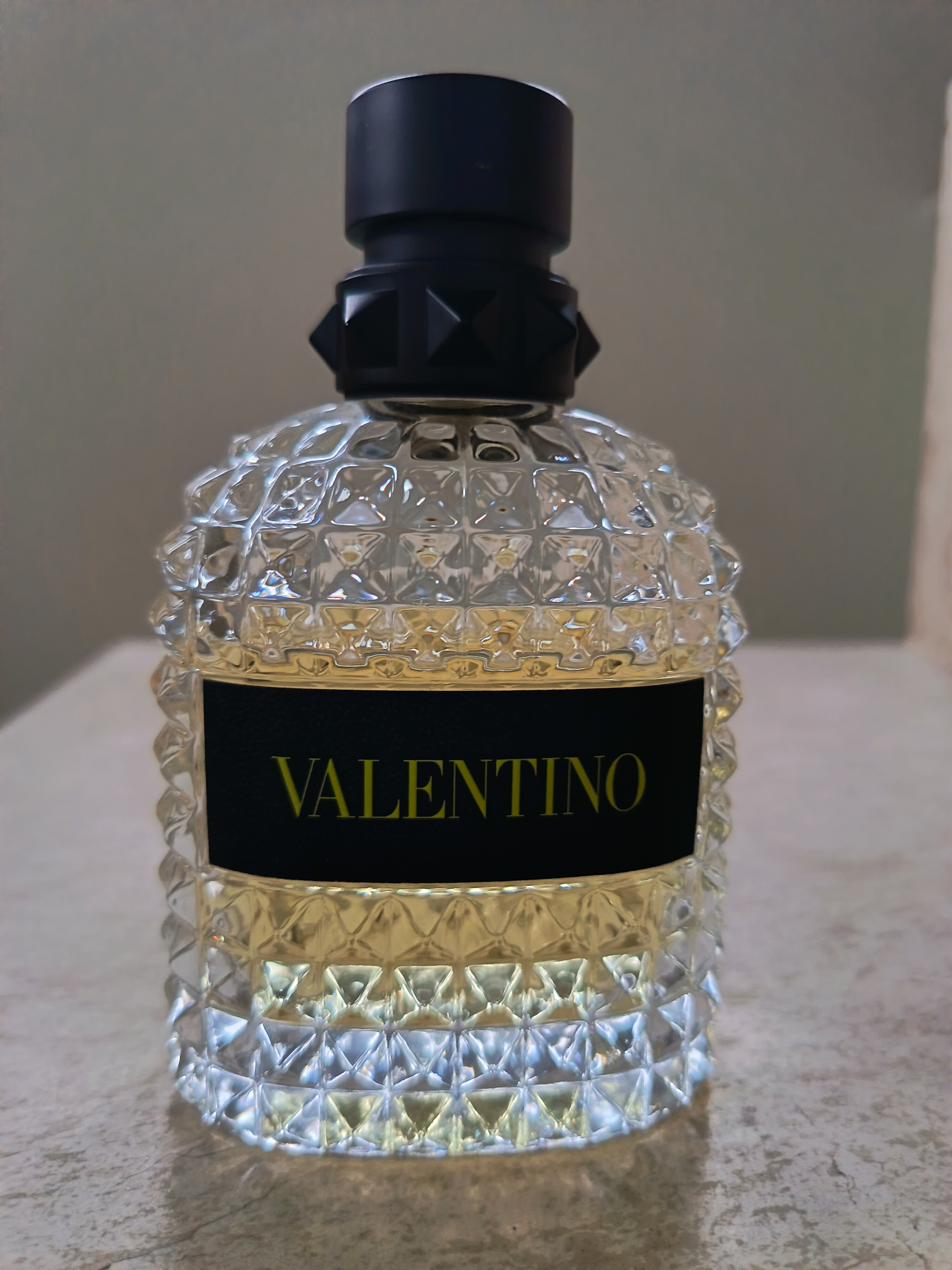 Valentino Uomo Born in Roma Yellow Dream