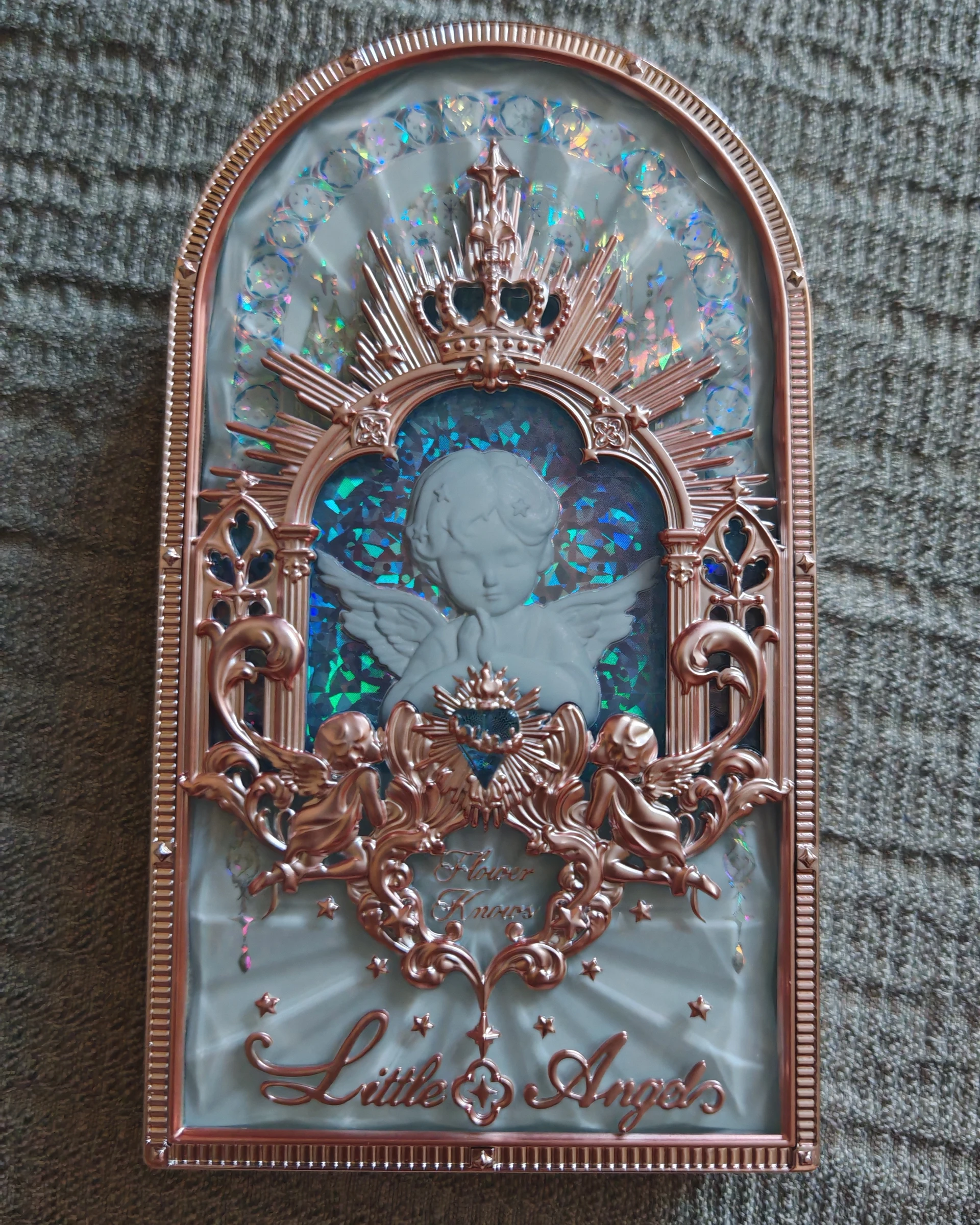 Flower knows Little angel eyeshadow palette