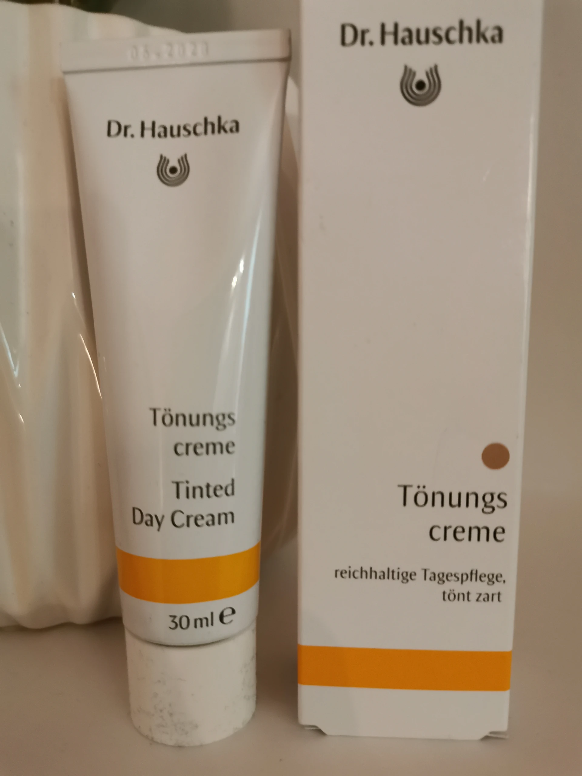 Dr Hauschka Színezett Nappali Krém