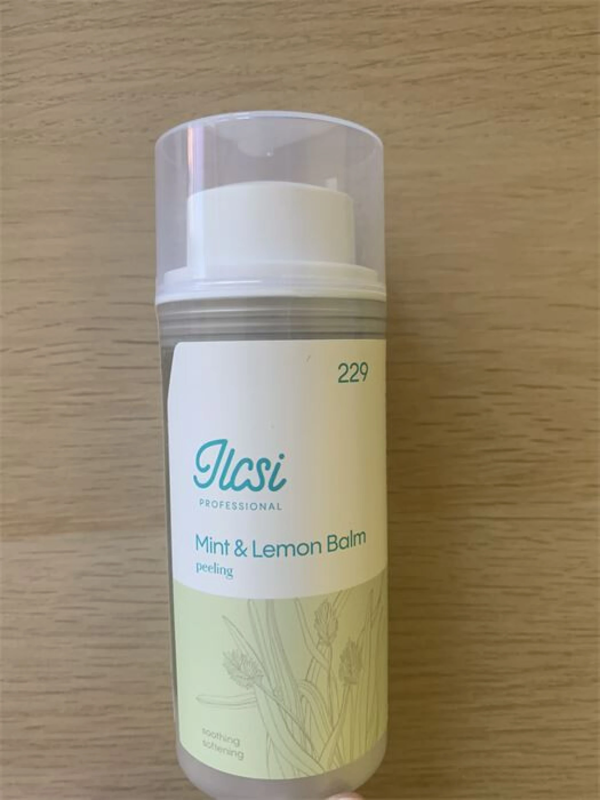 Ilcsi 100ml Menta citromfű radír