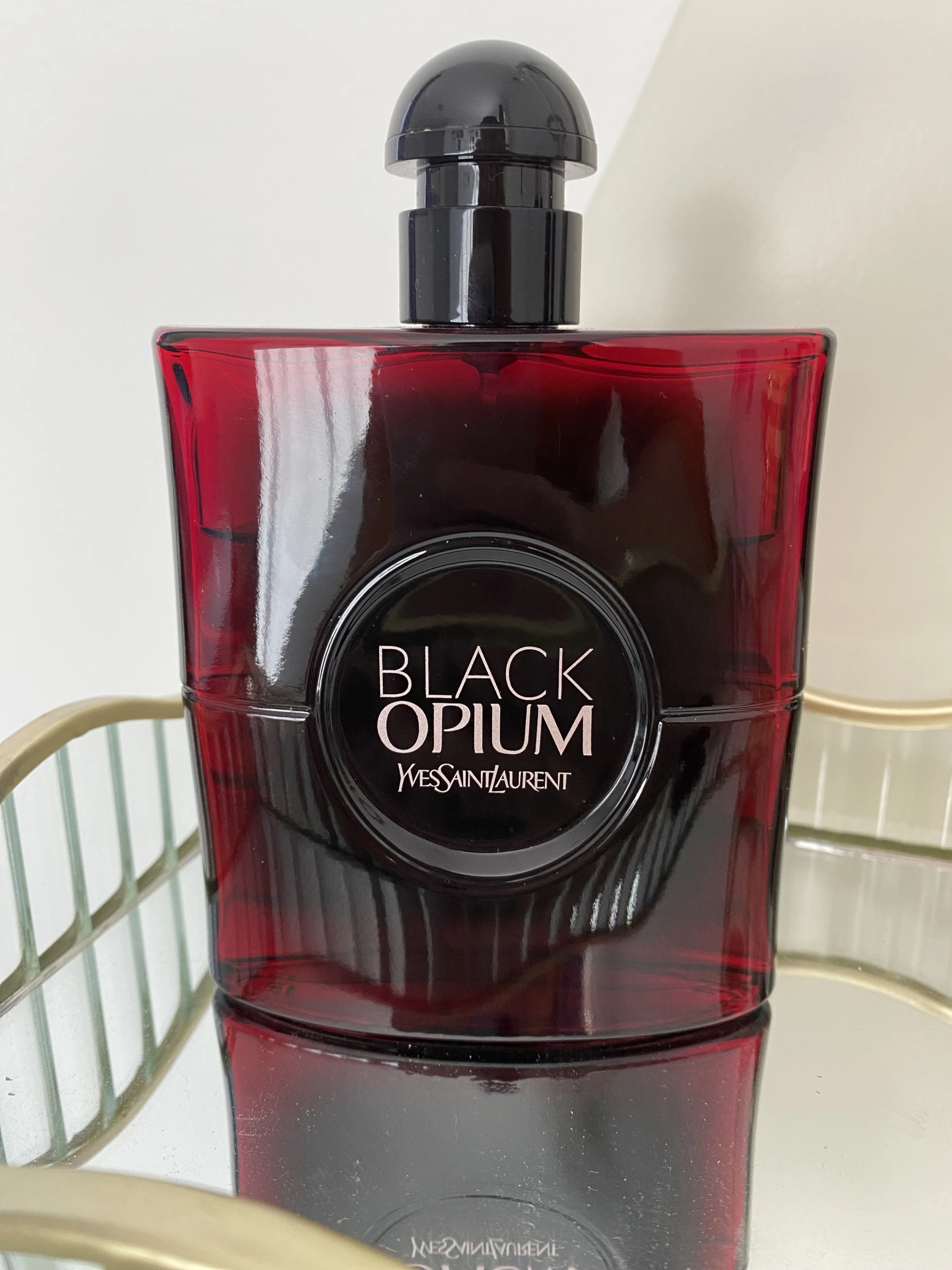 Black opium over red