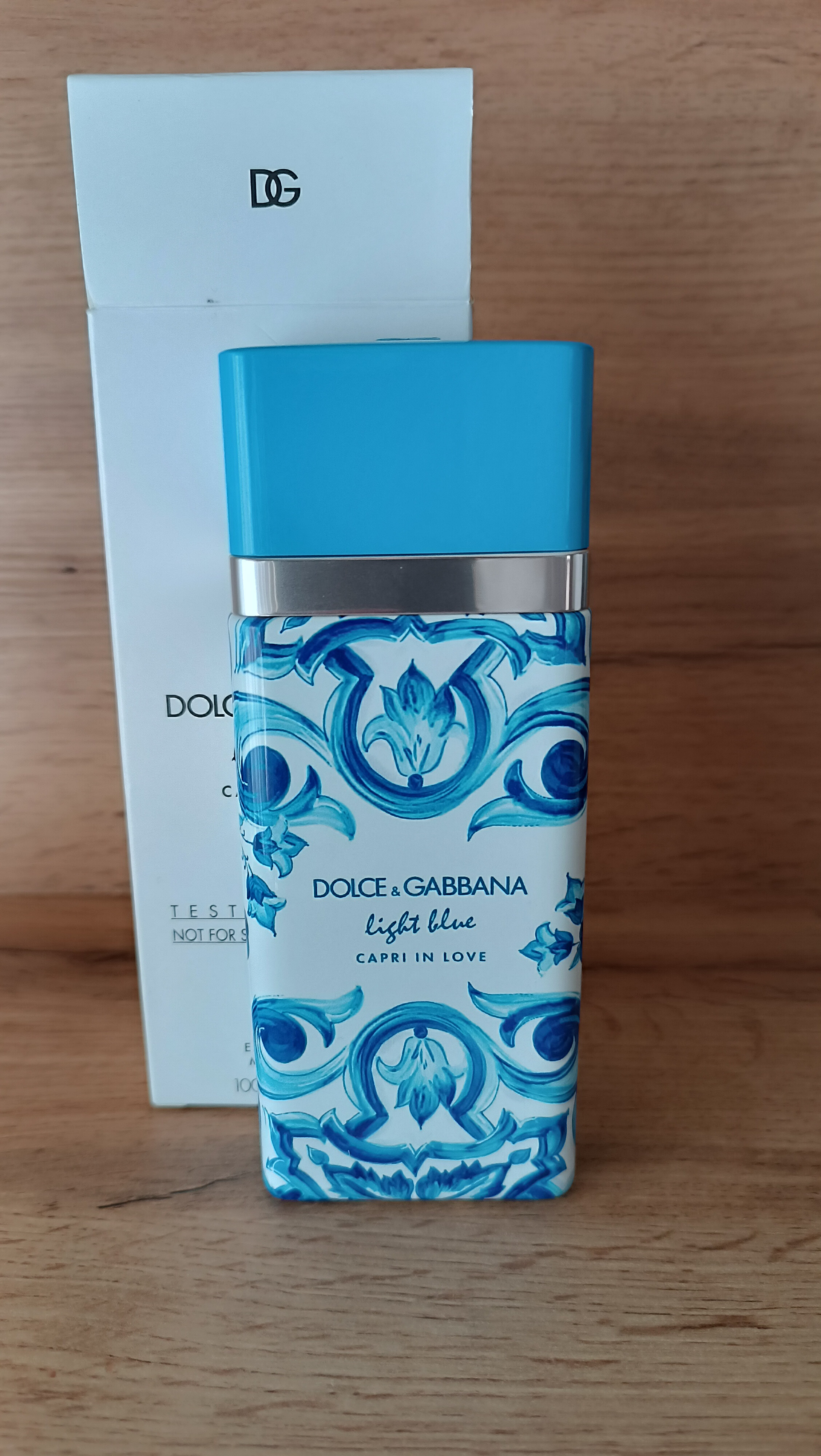 Dolce & Gabbana Light Blue Capri in Love DP