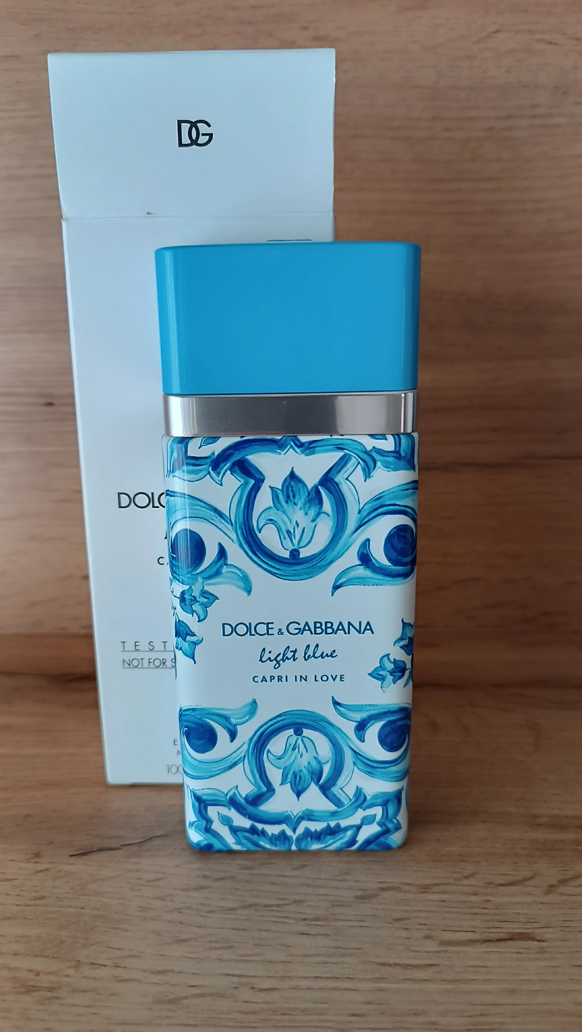 Dolce & Gabbana Light Blue Capri in Love DP