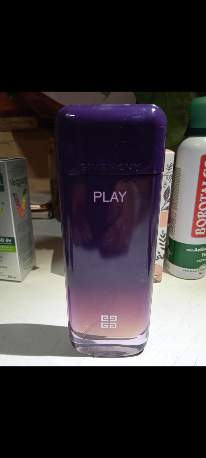 Givenchy Play Intense for her EDP 75 ml/ kepz