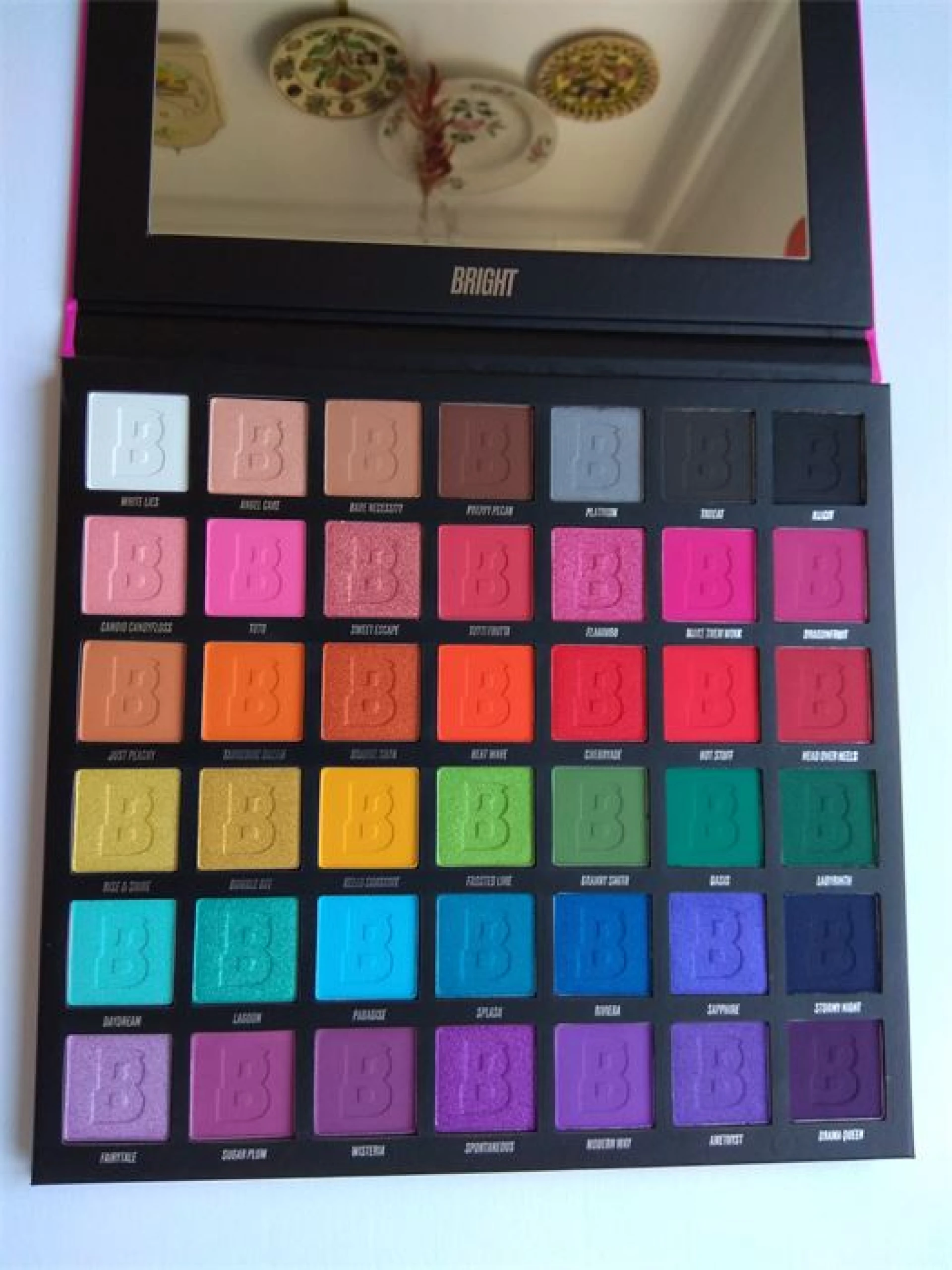 Új Beauty Bay Bright 42 paletta