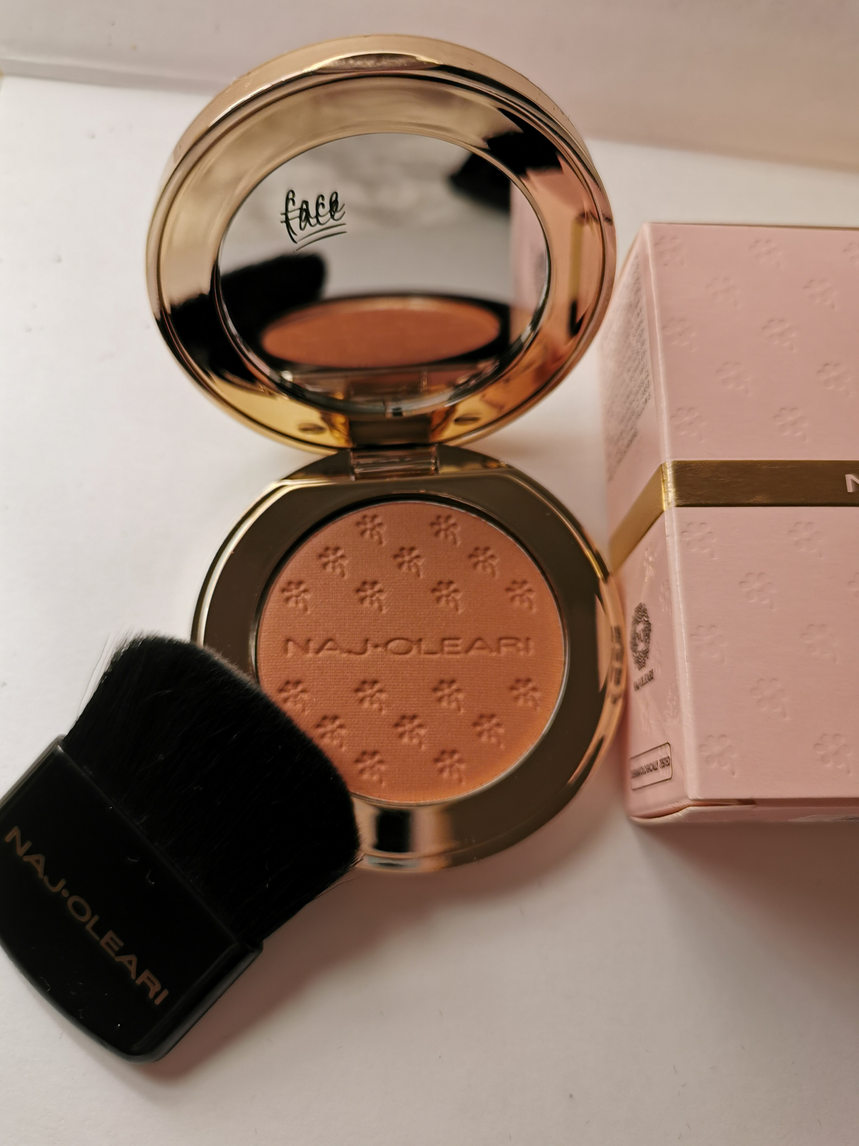 Naj Oleari Lovely Cheek Blush 04 Sunset Pink