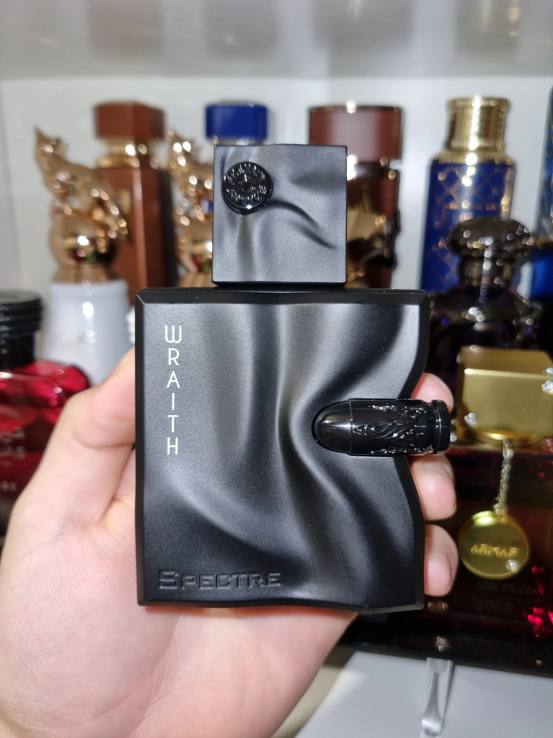 French Avenue – Spectre Wraith Dekant