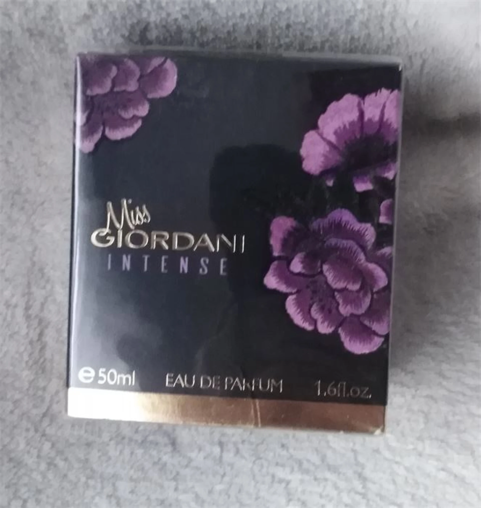 Ritka! Oriflame Miss Giordani Intense parfüm eladó