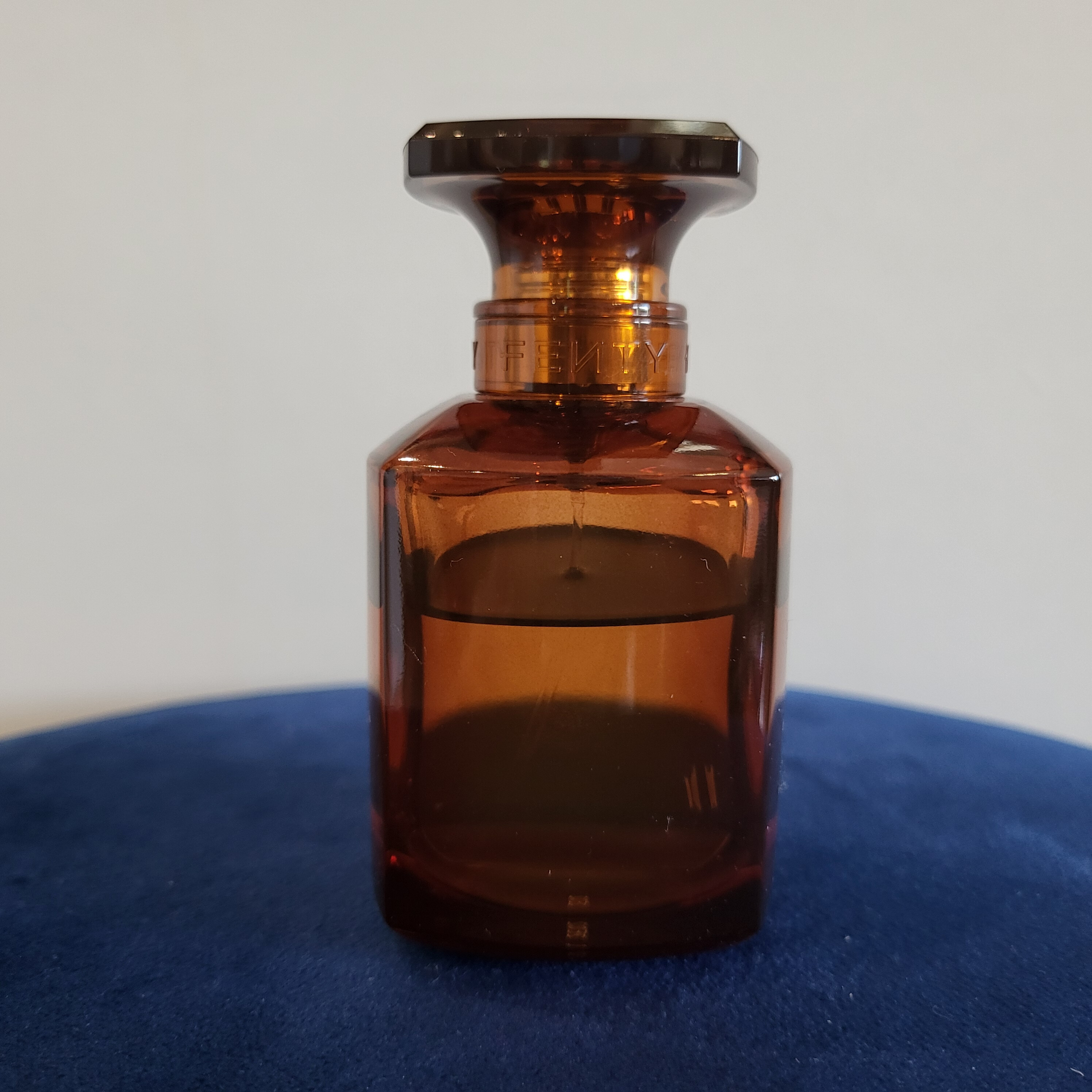 Üvegében Rihanna Fenty