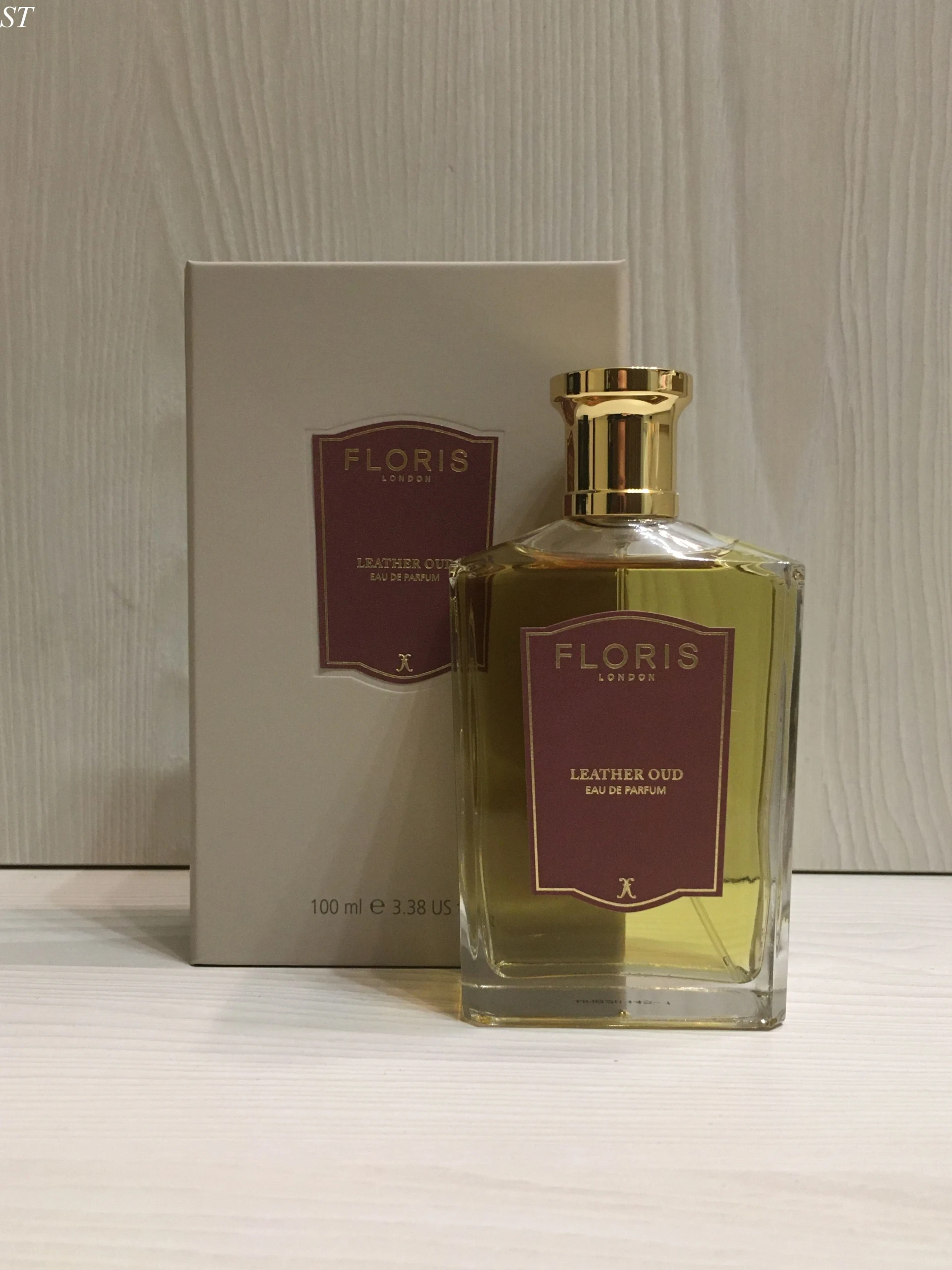 Floris London Leather Oud - fújós
