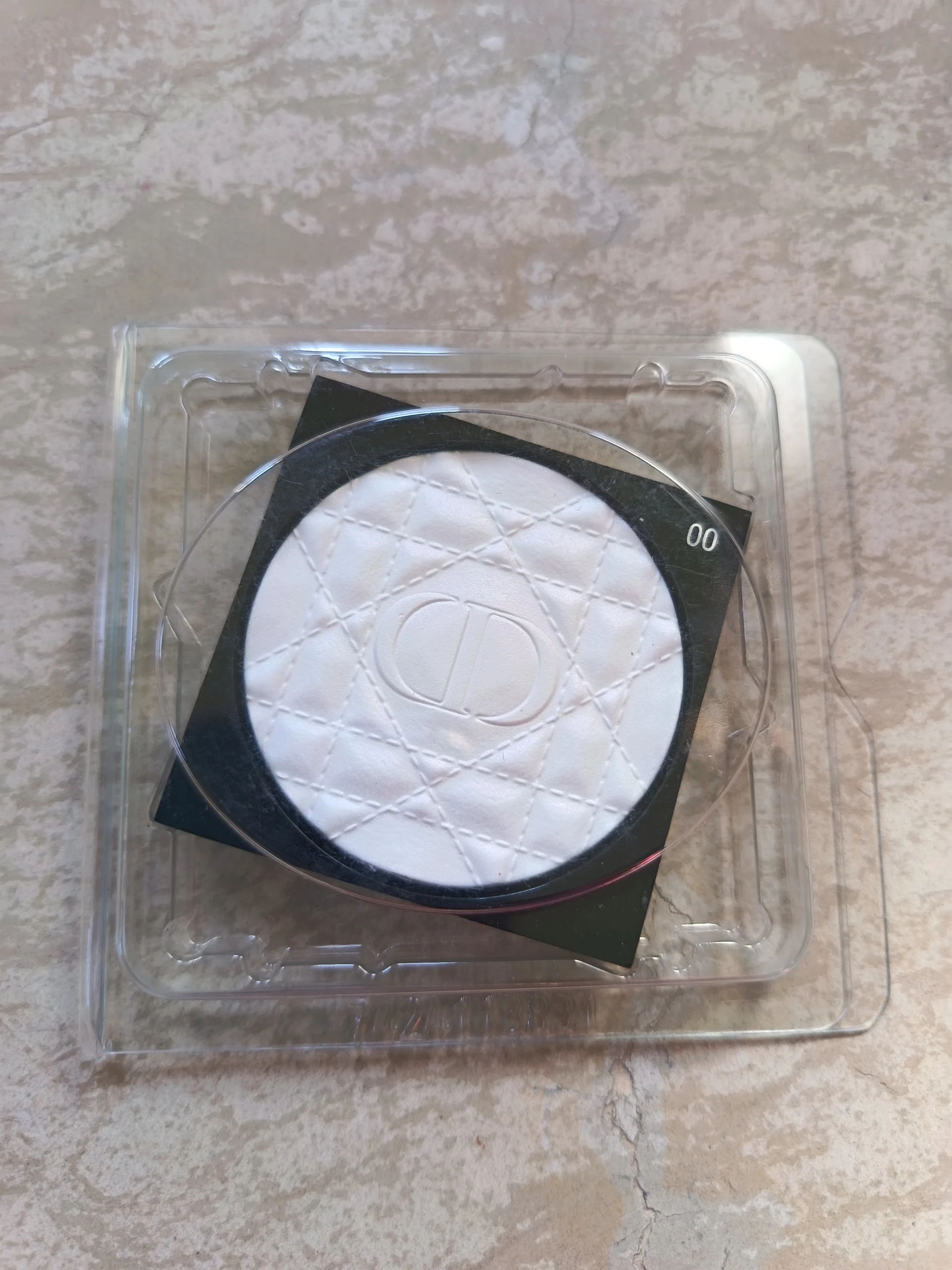 Dior Forever Nude Radiant Filter
