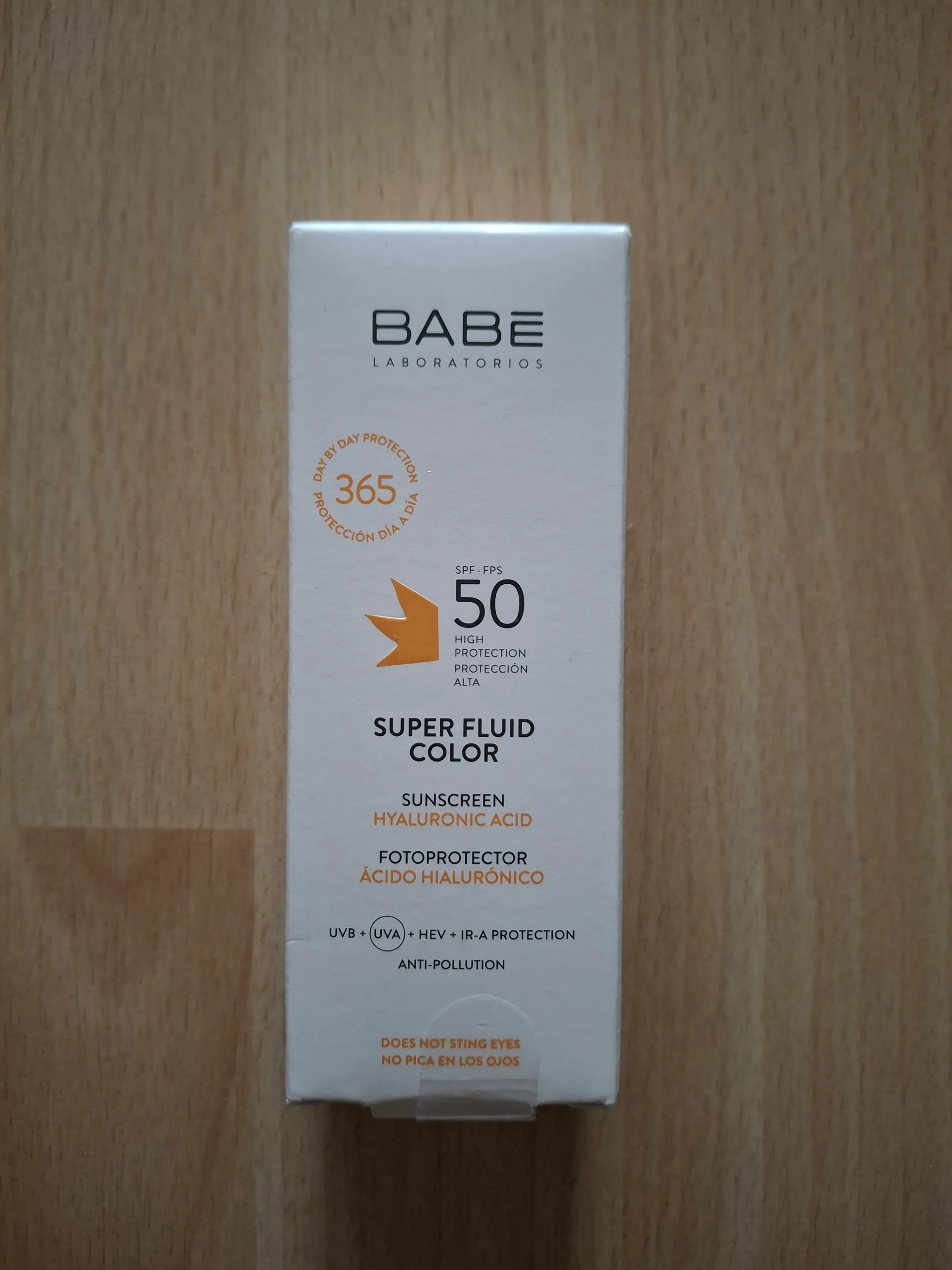 Babé Color Super Fluid Fényvédő SPF50
