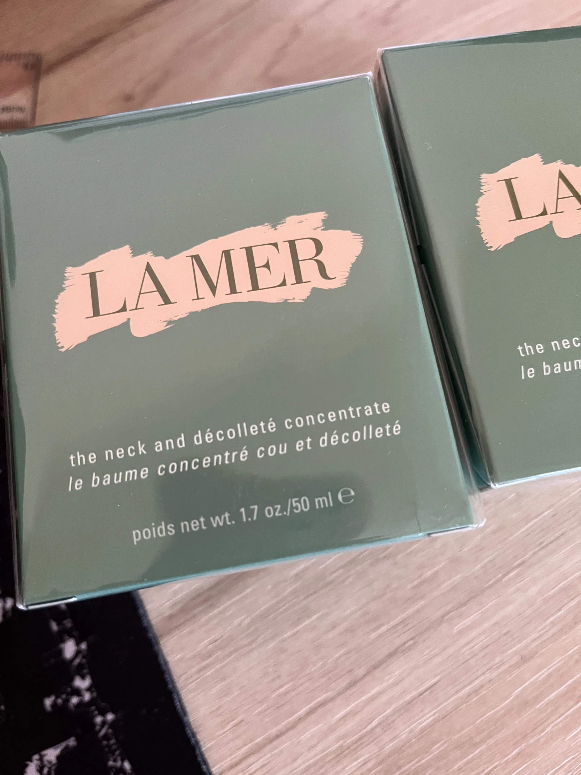 40 ezer La Mer The Neck & Decollete Concentrate