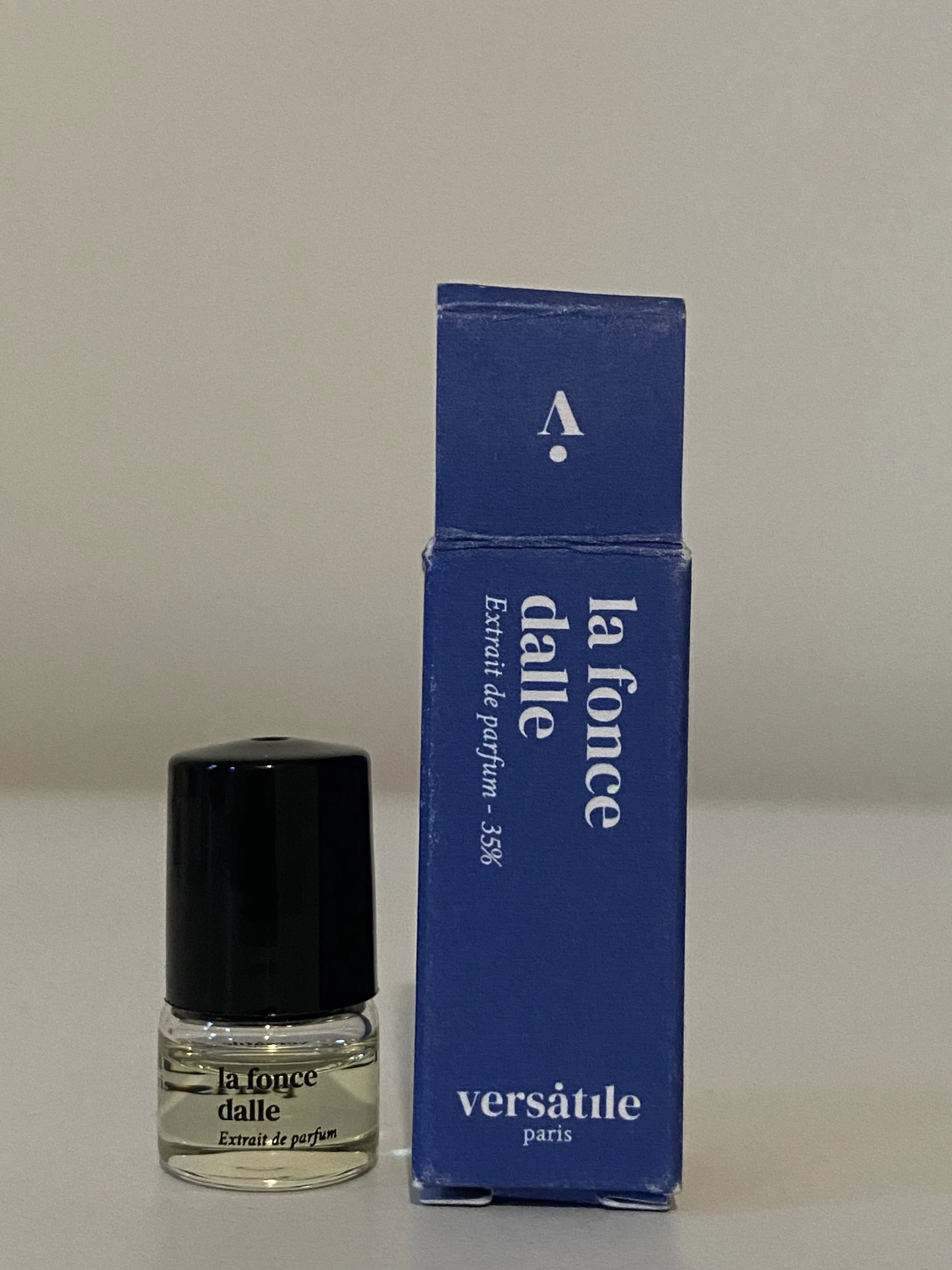 Versatile Paris La Foncedalle