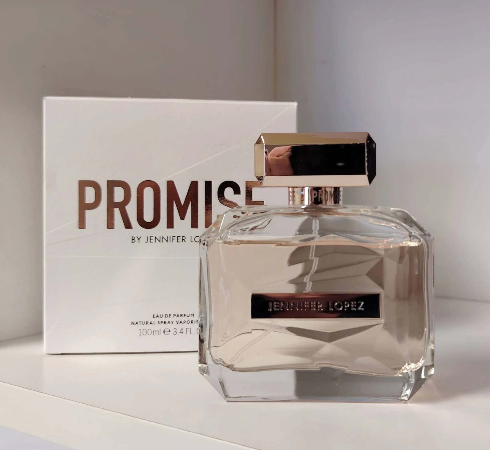 ÜVEGÉBEN! Jennifer Lopez Promise EDP