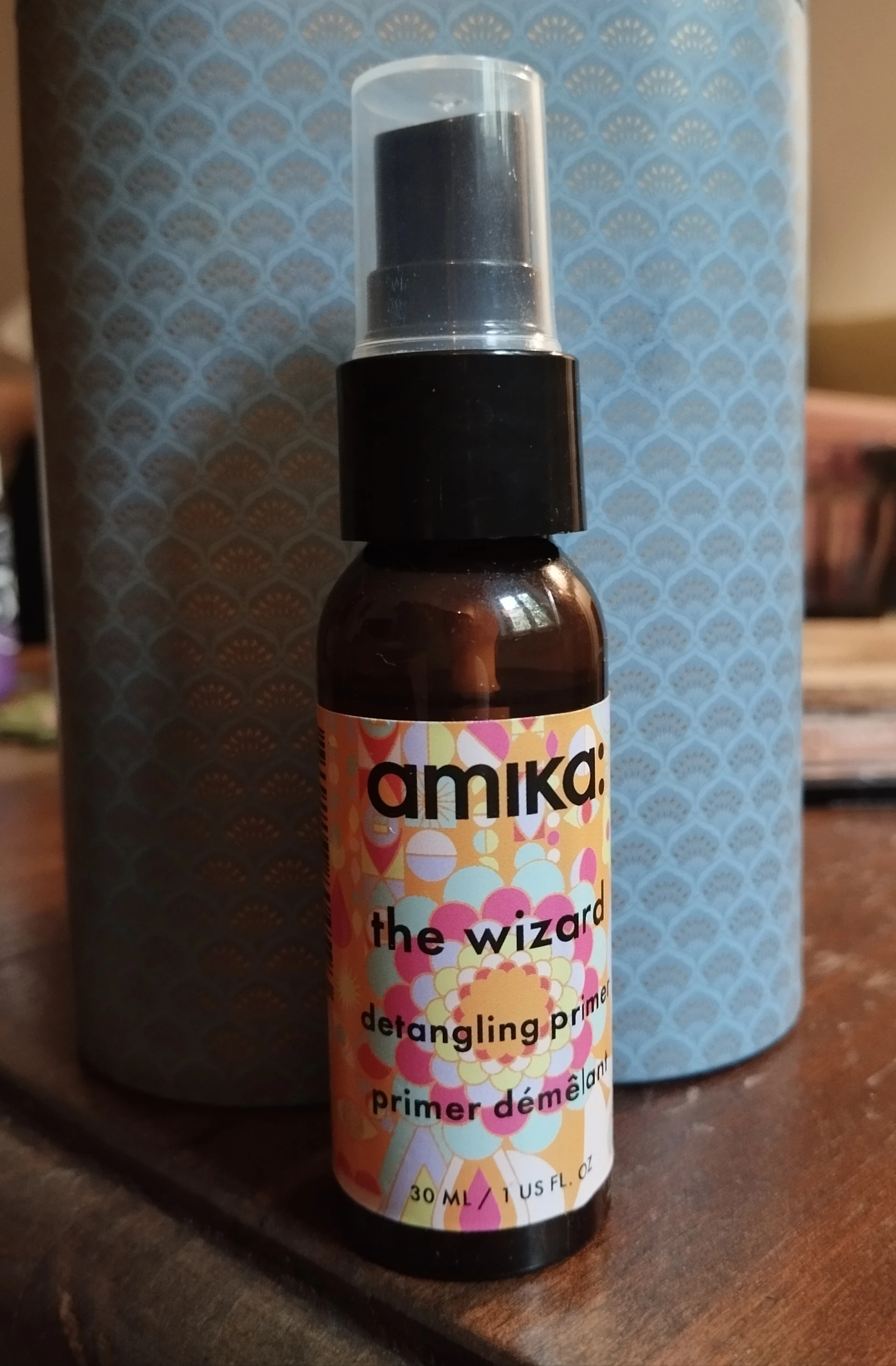 1500Ft Amika detangling primer