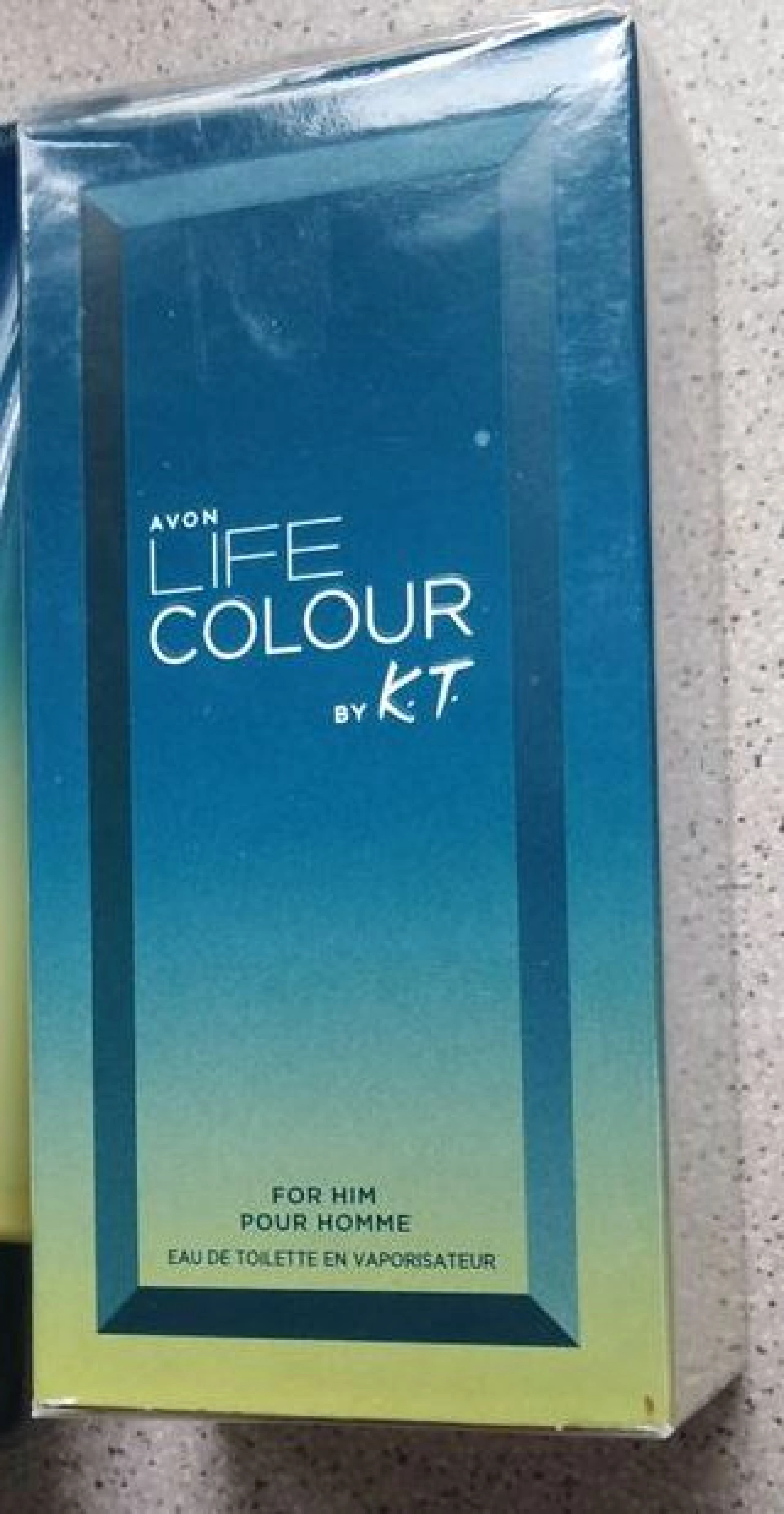 Ritka! Avon Life Colour For Him parfüm eladó