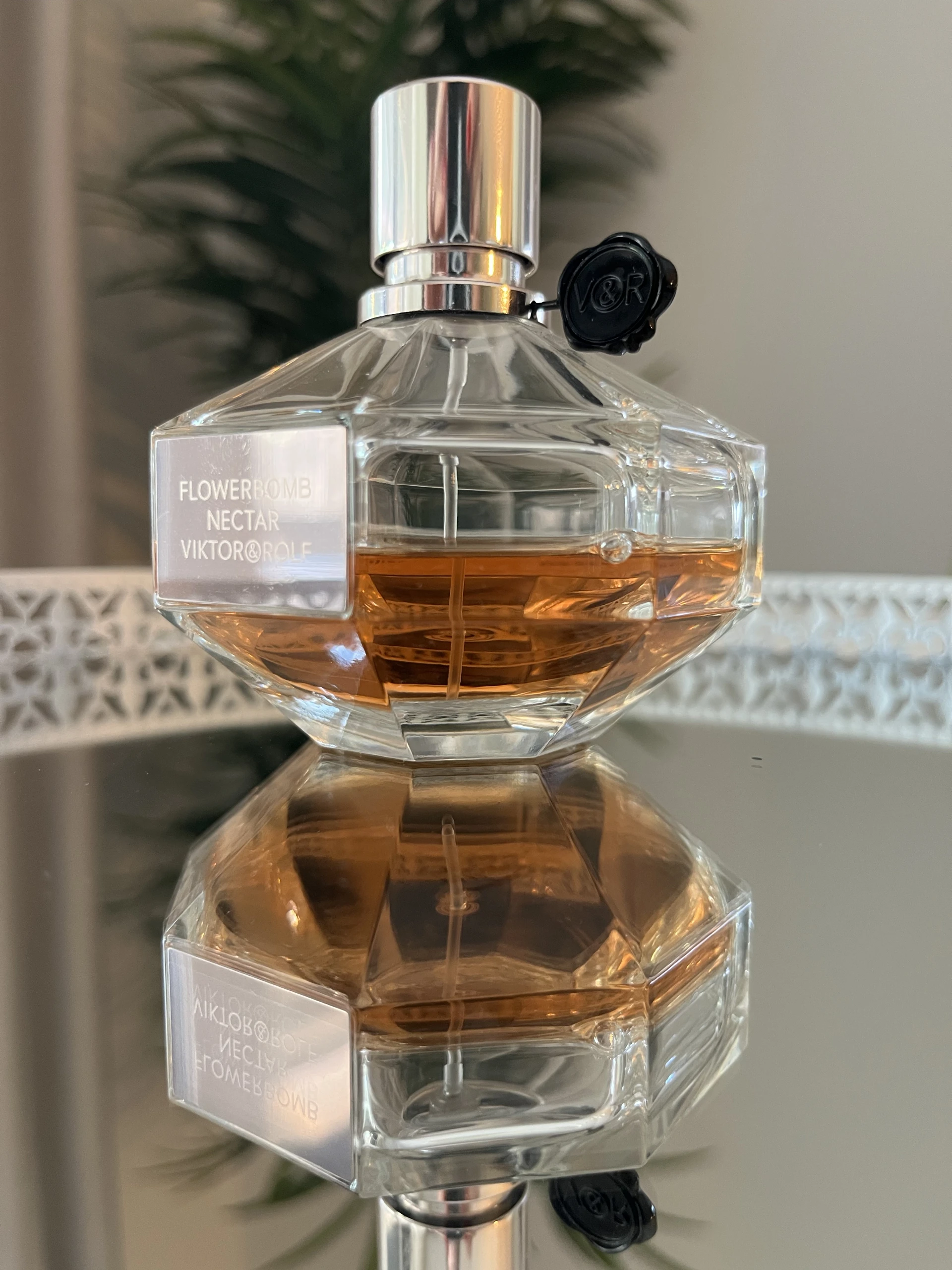 Viktor&Rolf Flowerbomb Nectar teszter üvegében eladó!