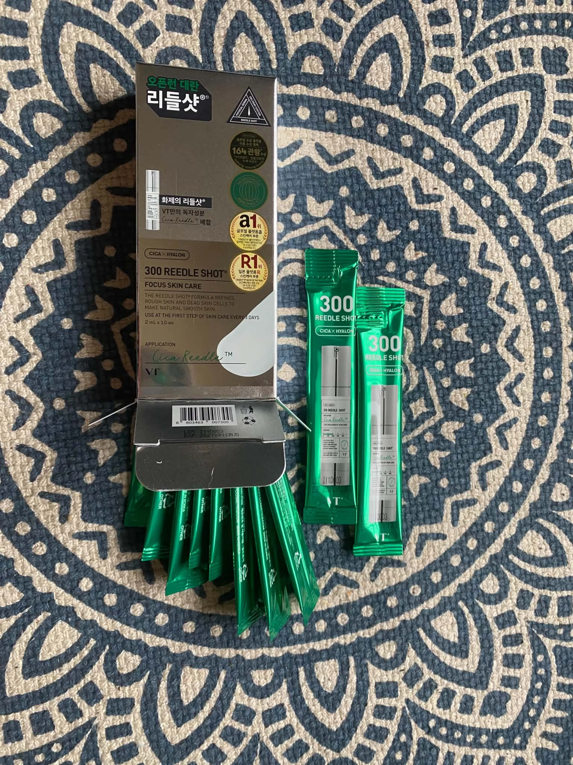 VT Cosmetics Reedle Shot 300 Stick Pouch 10x2 ml