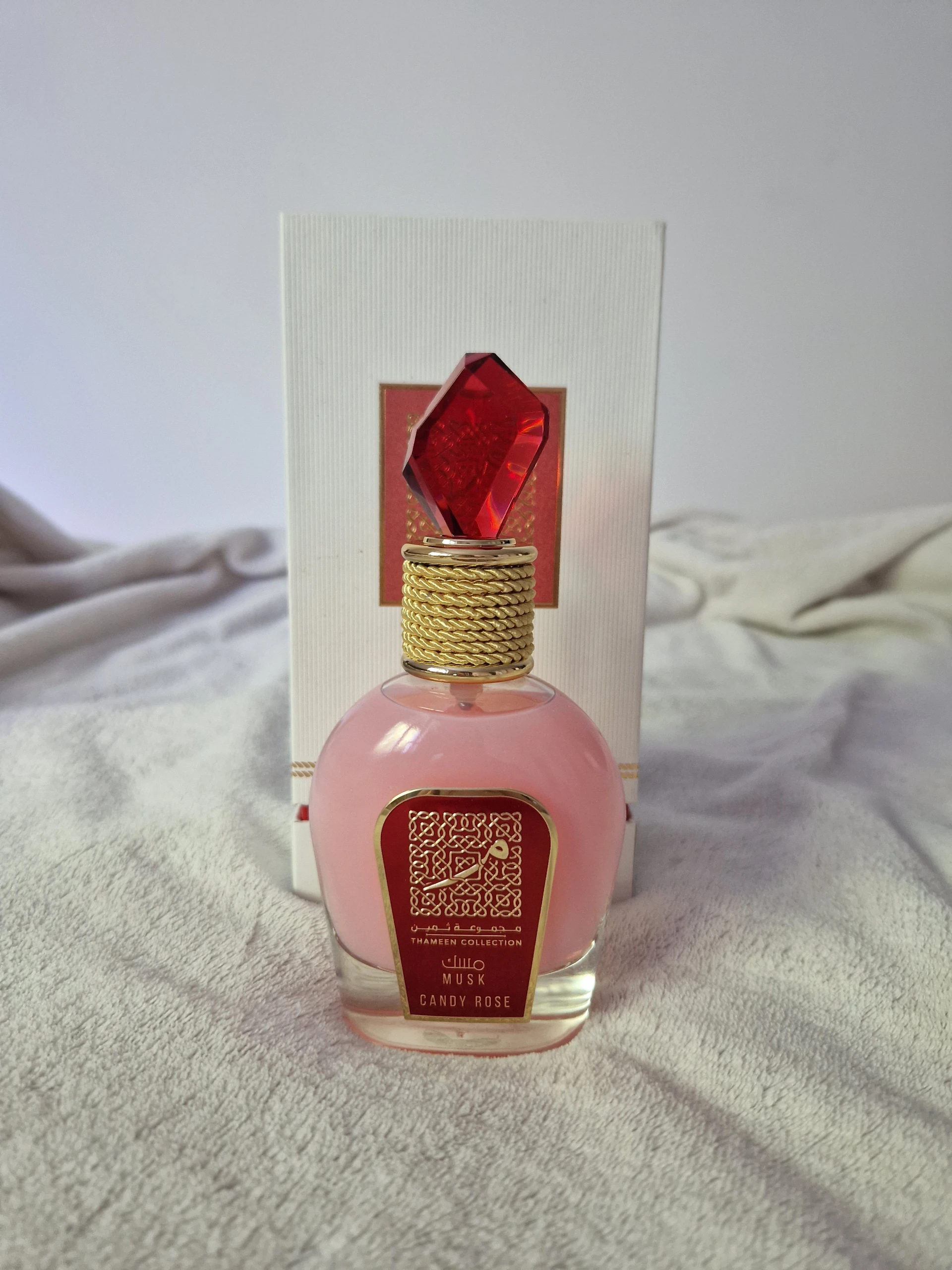 Lattafa Thameen Candy Rose üvegében eladó