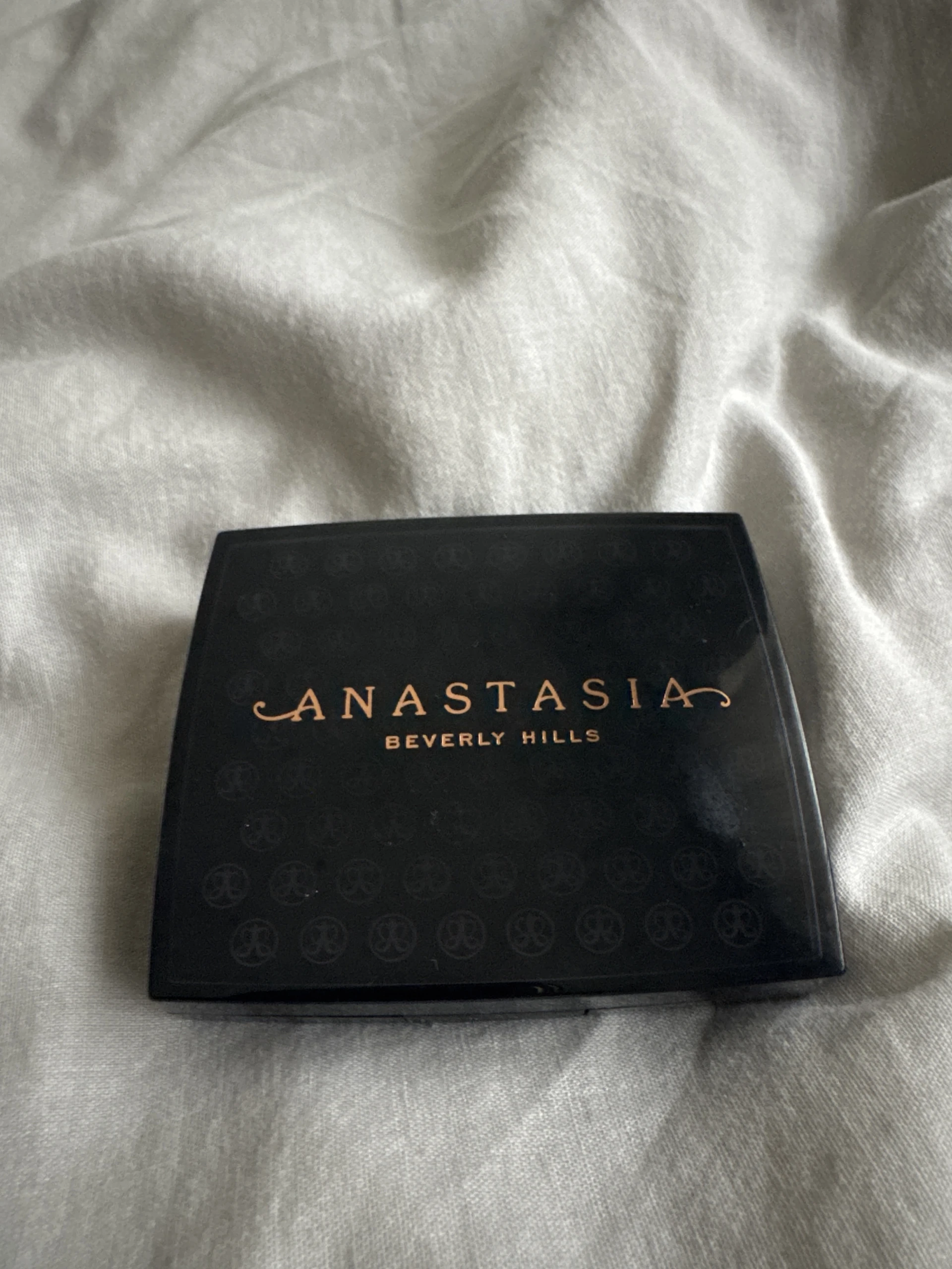 Anastasia Beverly Hills Powder Bronzer Saddle árnyalatban