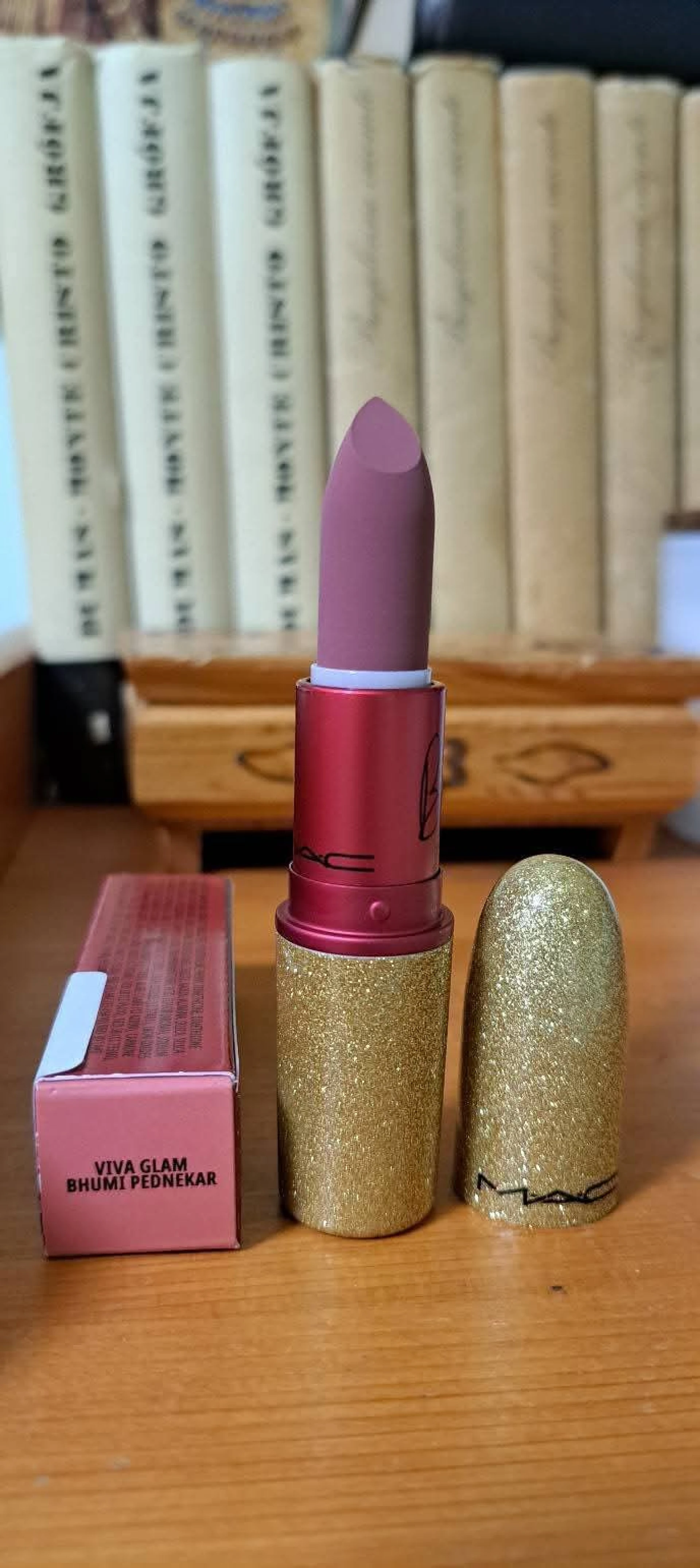 MAC Viva Glam Bhumi Pednekar árnyalatú rúzs