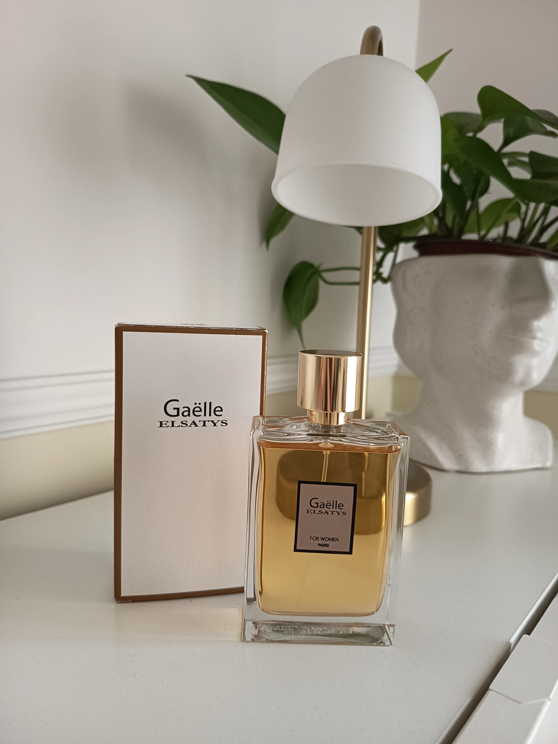 Reyane Tradition Gaelle Elsatys