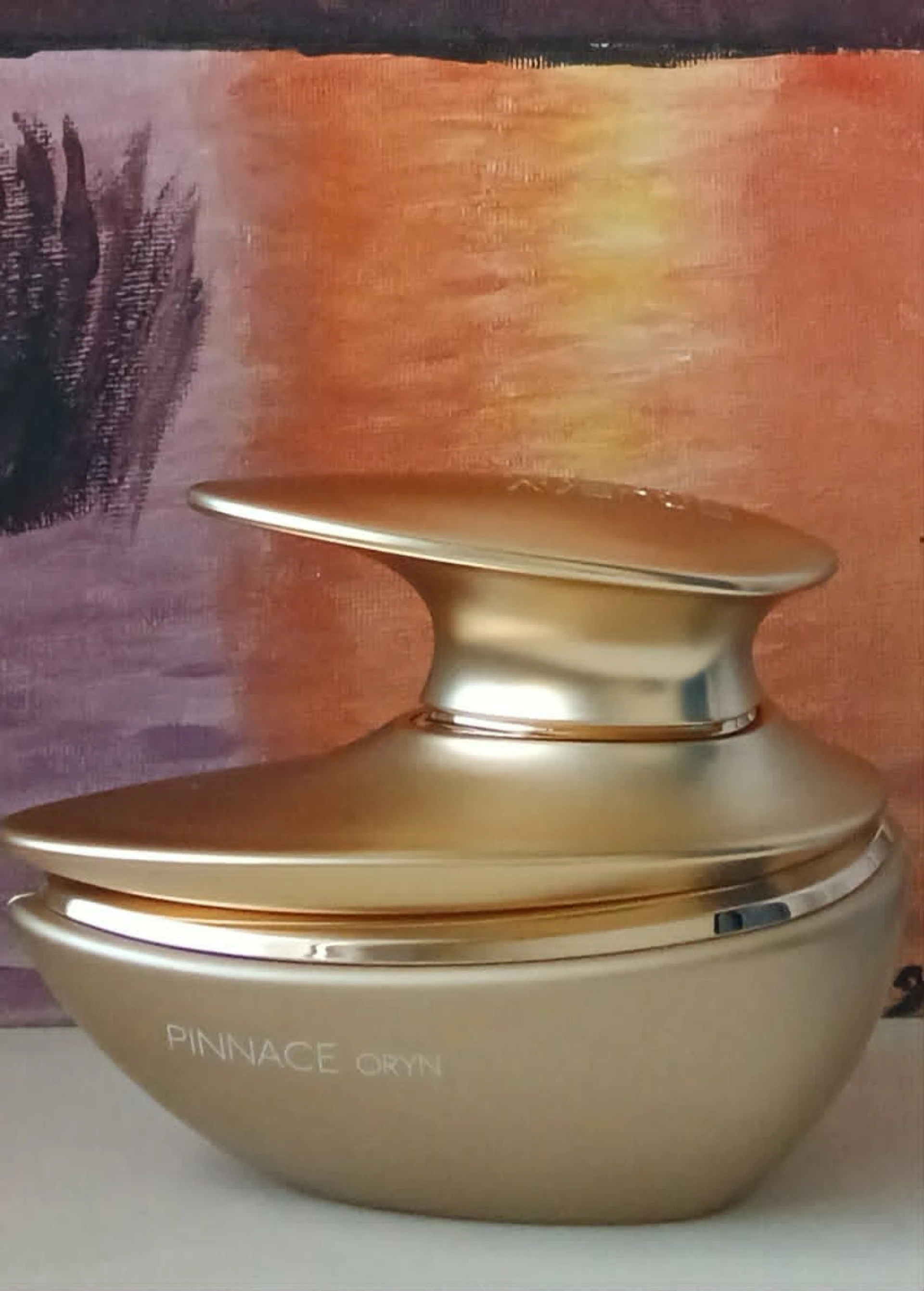 French Avenue Pinnace Oryn