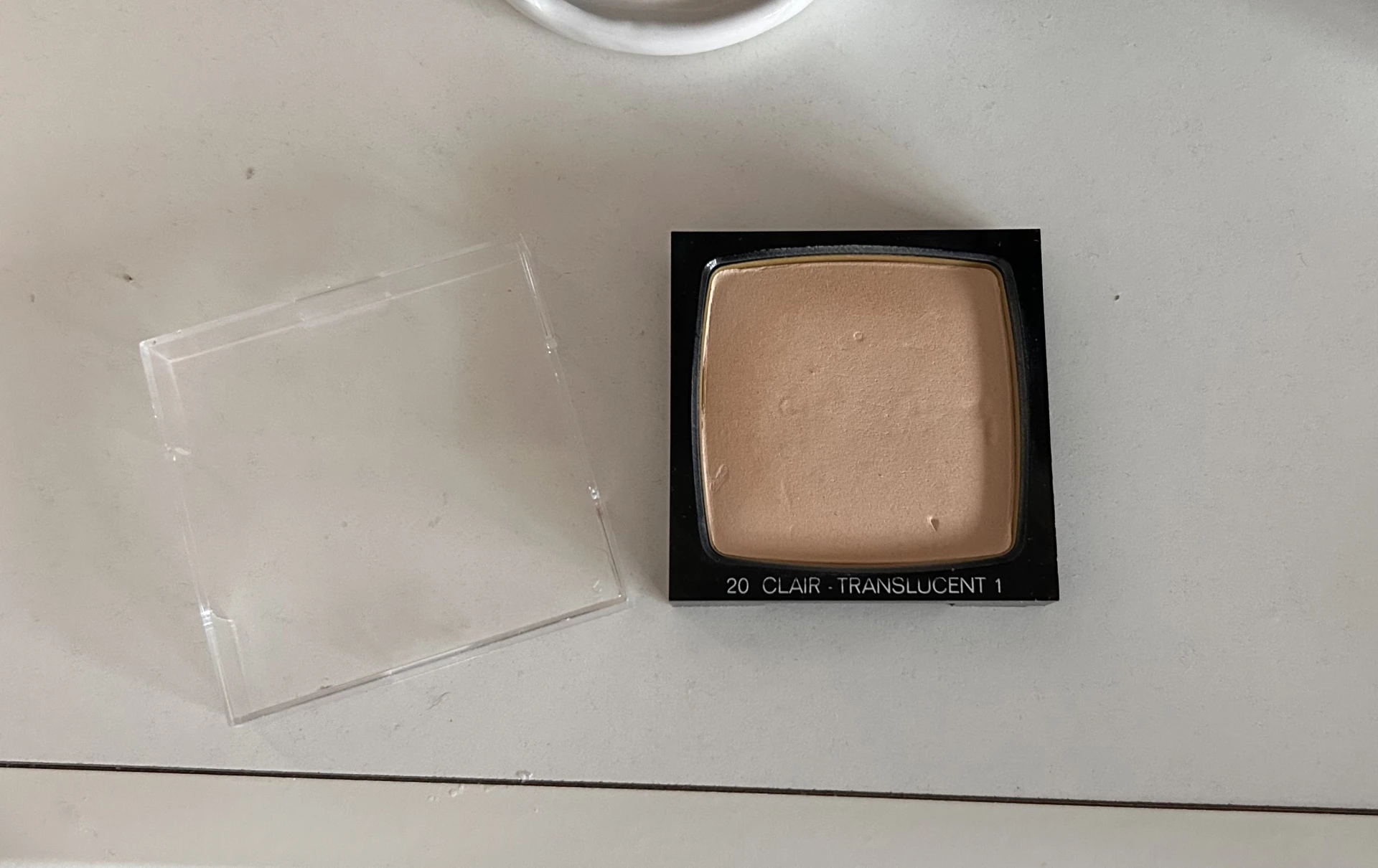 Chanel Les Beiges Poudre Universelle púder