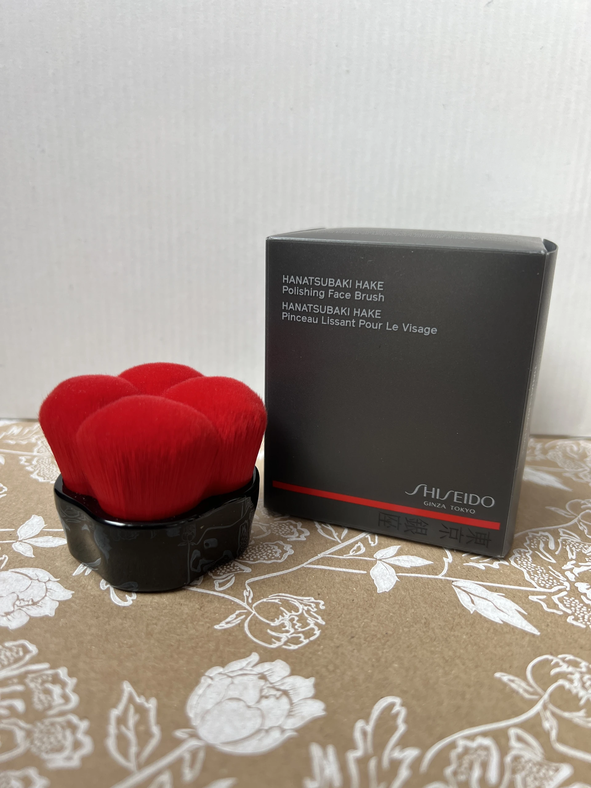 Shiseido Hanatsubaki Hake Face Polishing Brush alapozóecset ÉVVÉGI KIÁRUSÍTÁS!