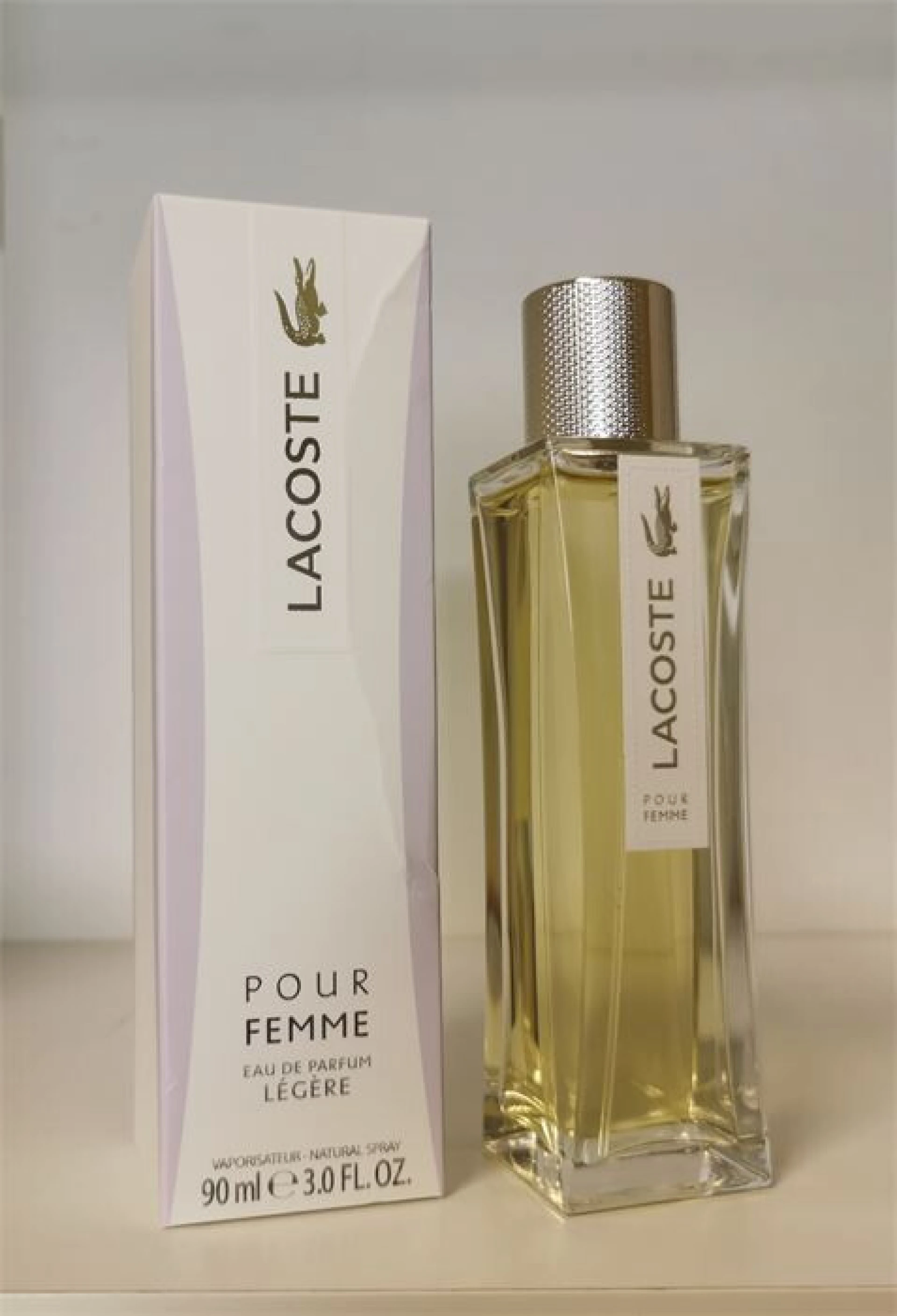 Lacoste Pour Femme Légere EDP fújósok