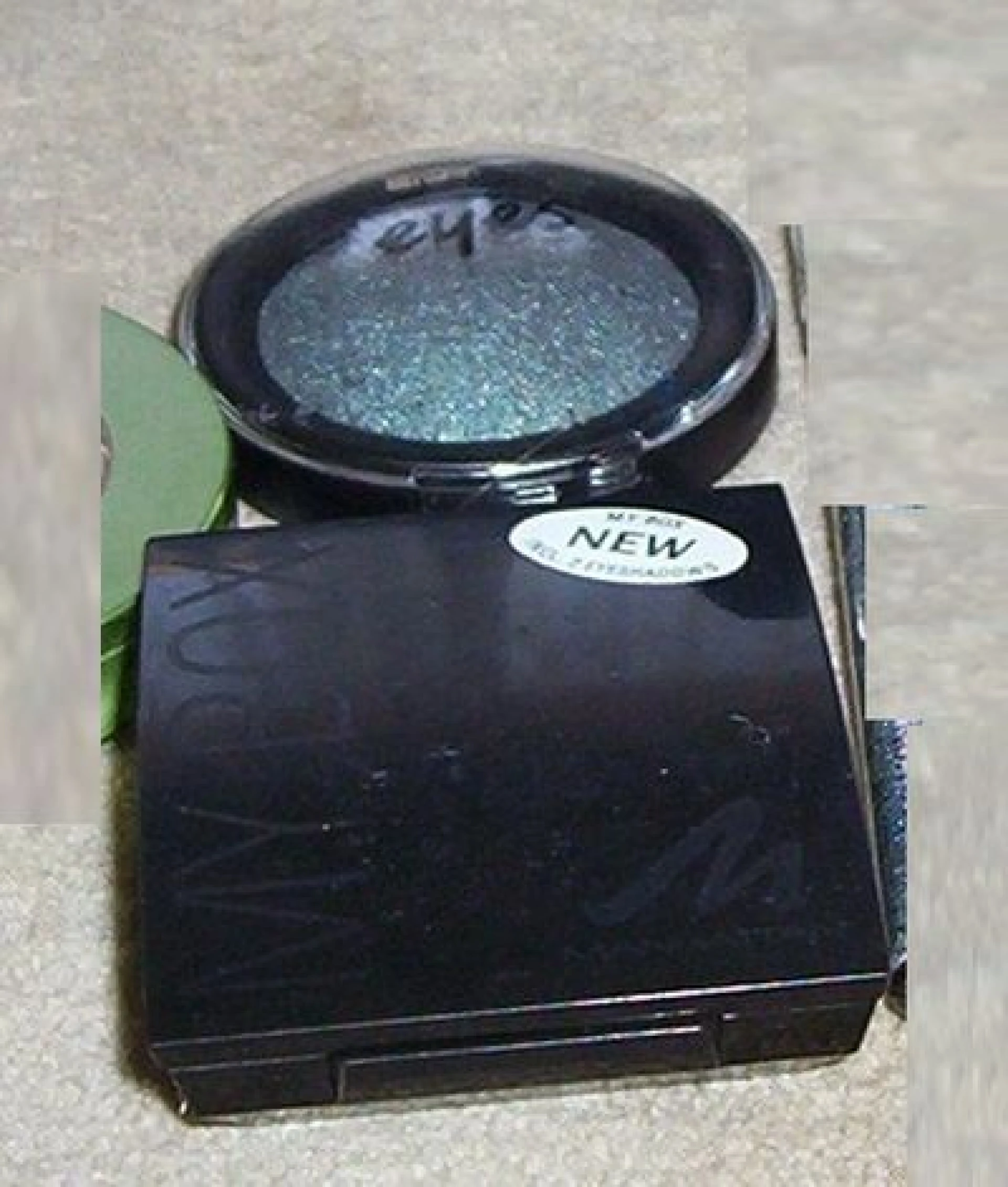 Oriflame Eclat Mademoiselle parfüm eladó