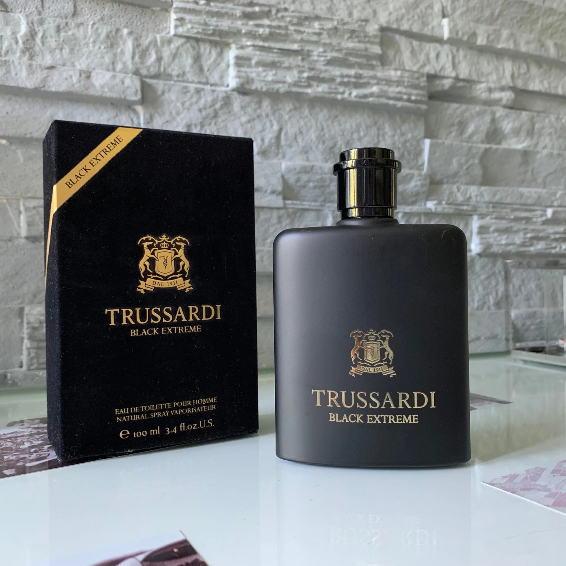 Trussardi Black Extreme for Men fújósok
